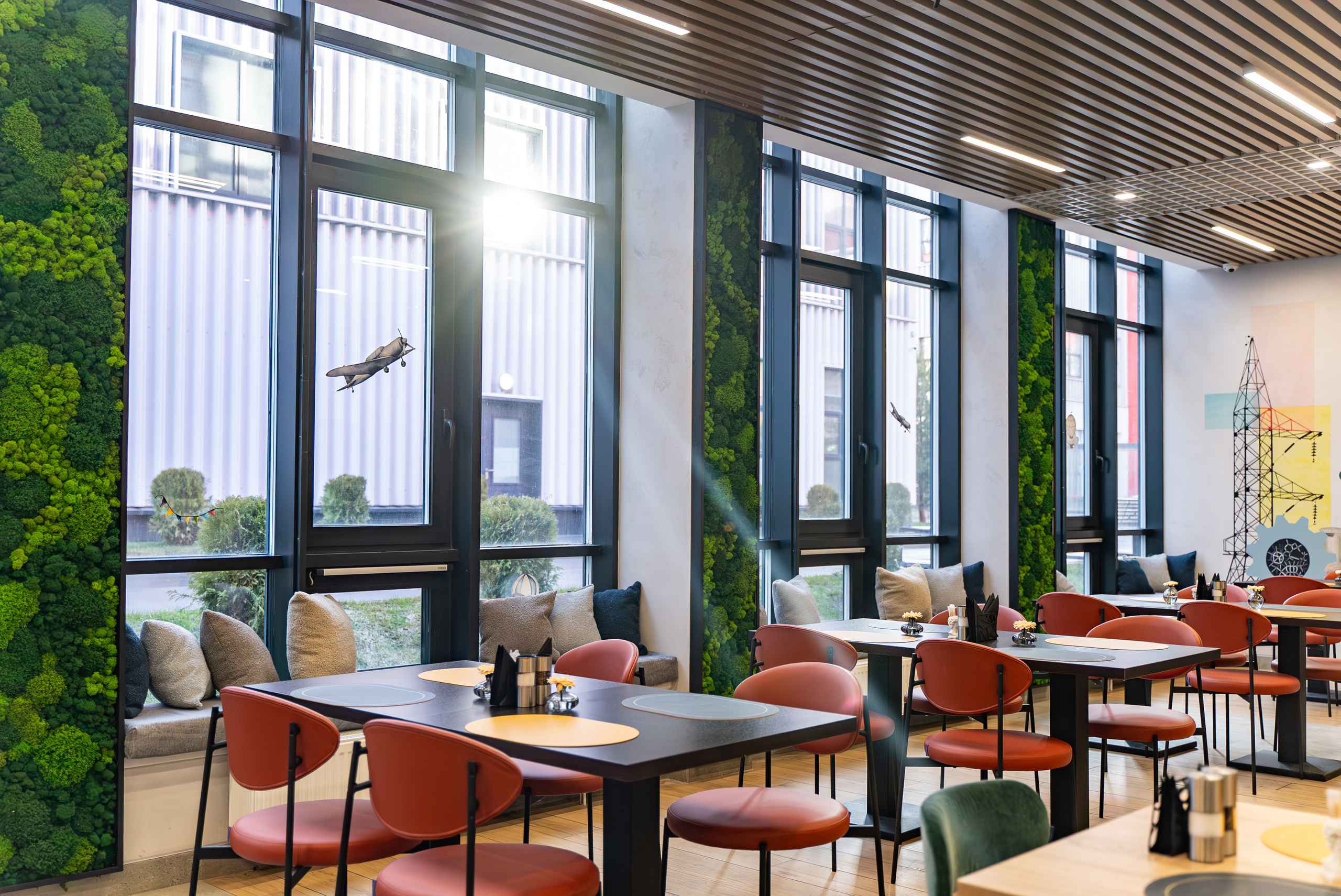 Индустриальный парк — озеленение. KUSTOV PRODUCTION — профессиональная фотосъёмка в Москве