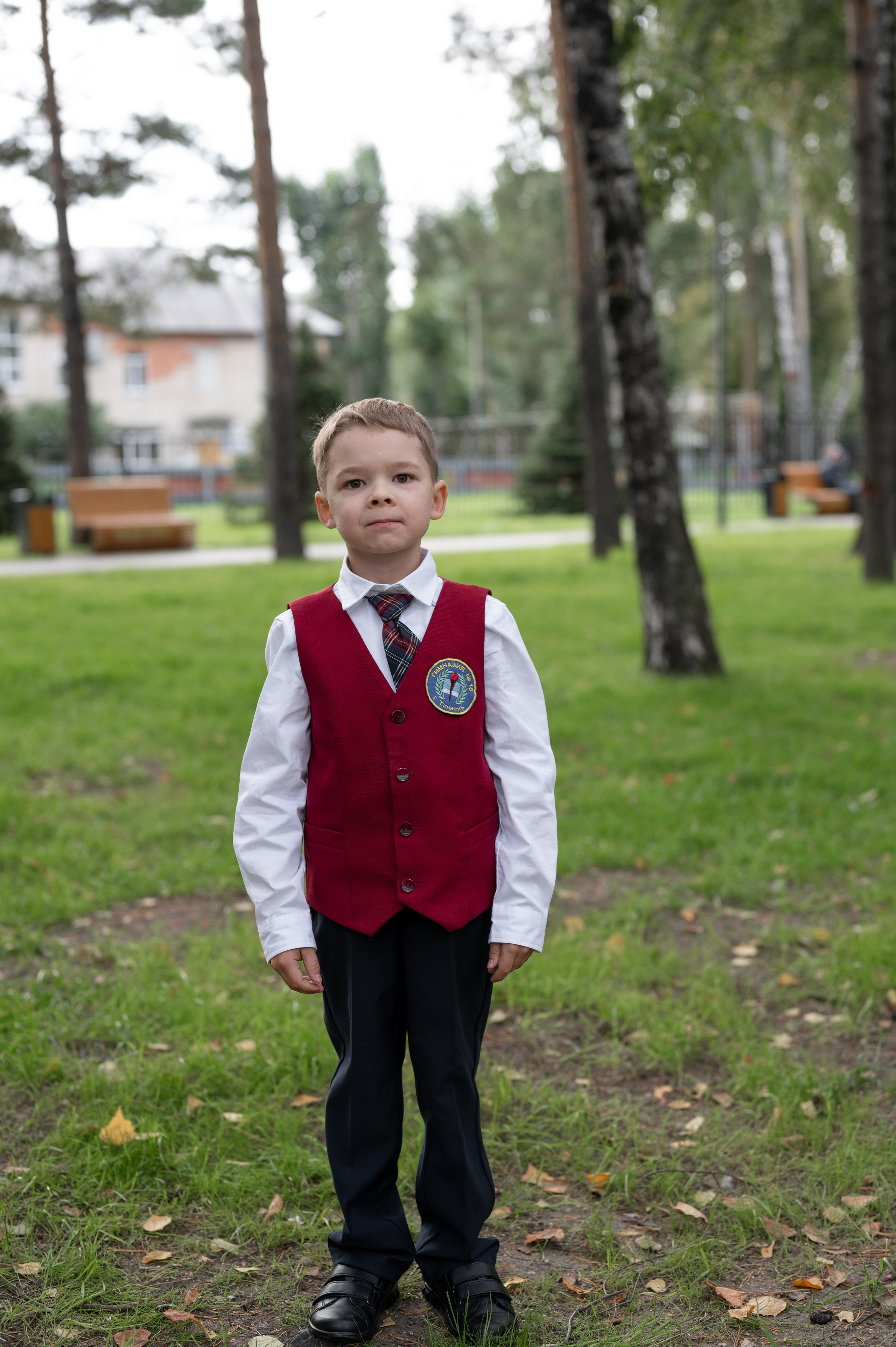 1 сентября 16 гимназия 2 класс (линейка + в классе+ на улице). Фотограф новорожденных, семейный детский в Тюмени Татьяна Морозова