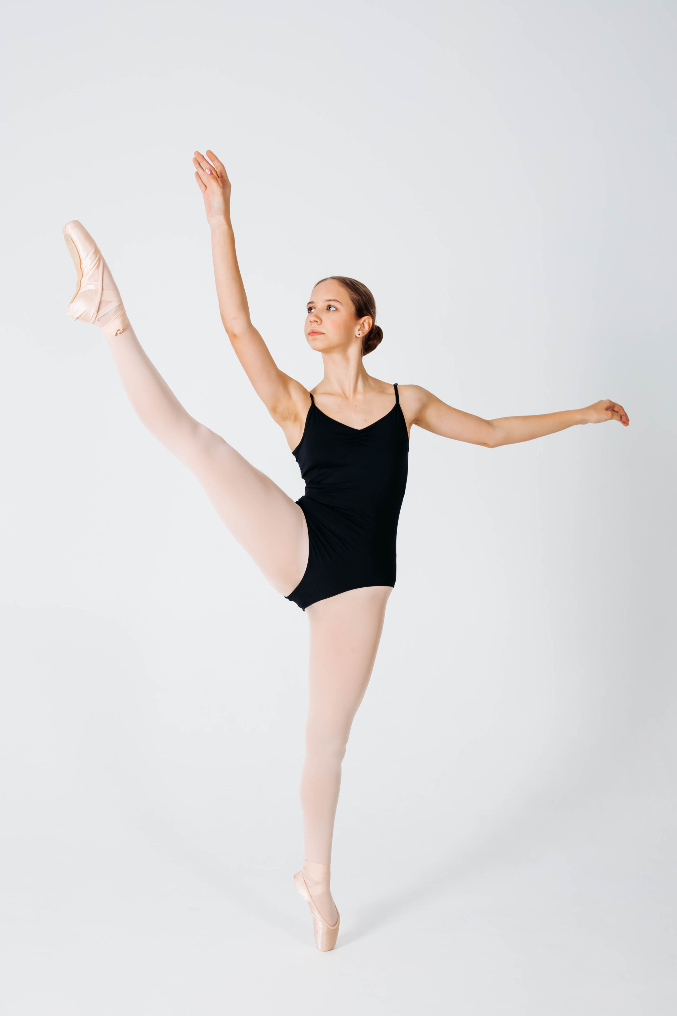 Карина. Циклорама. Свадебный и семейный фотограф в Санкт-Петербурге Лолита Евстифеева