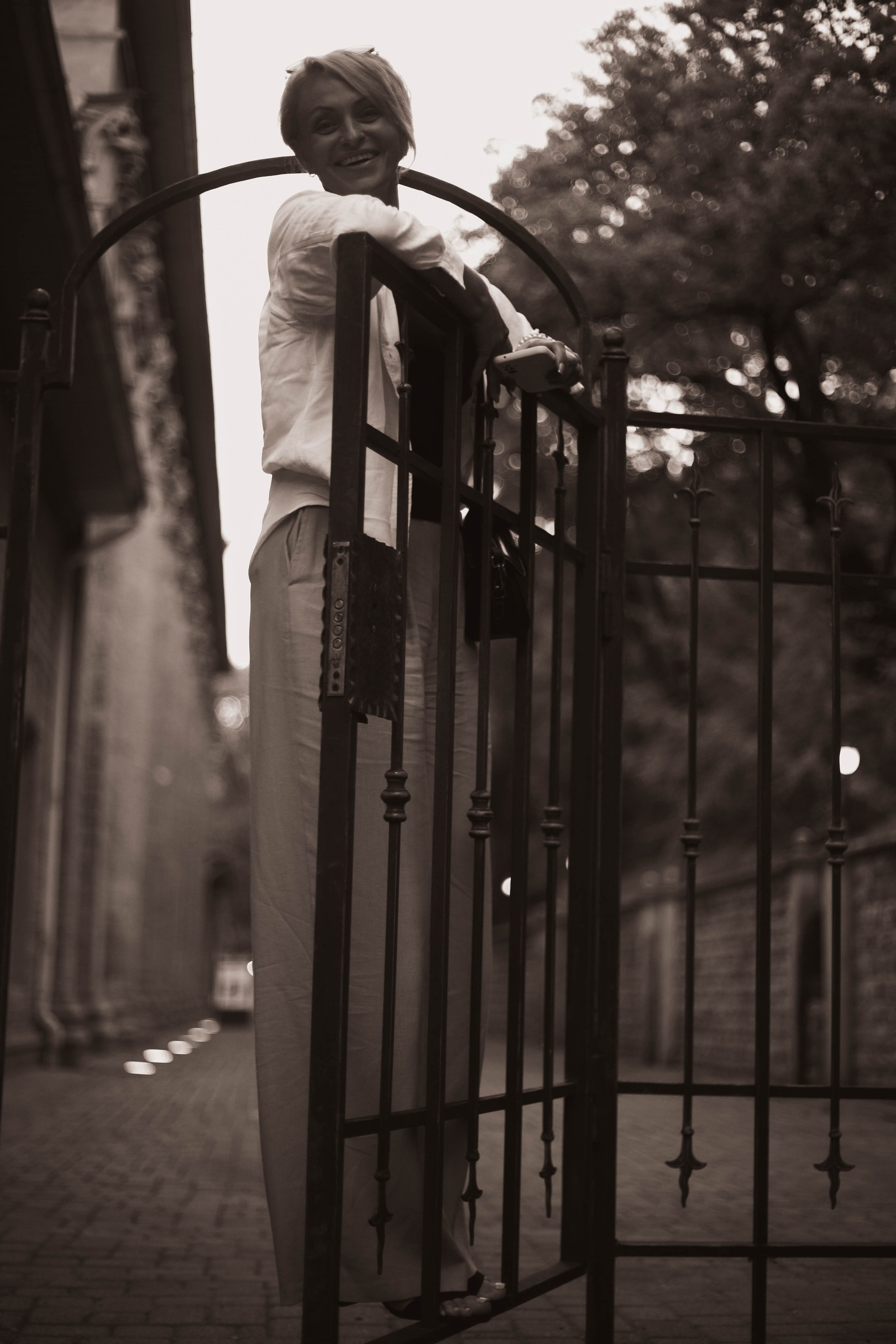 Абрау. Уличный фотограф Города N