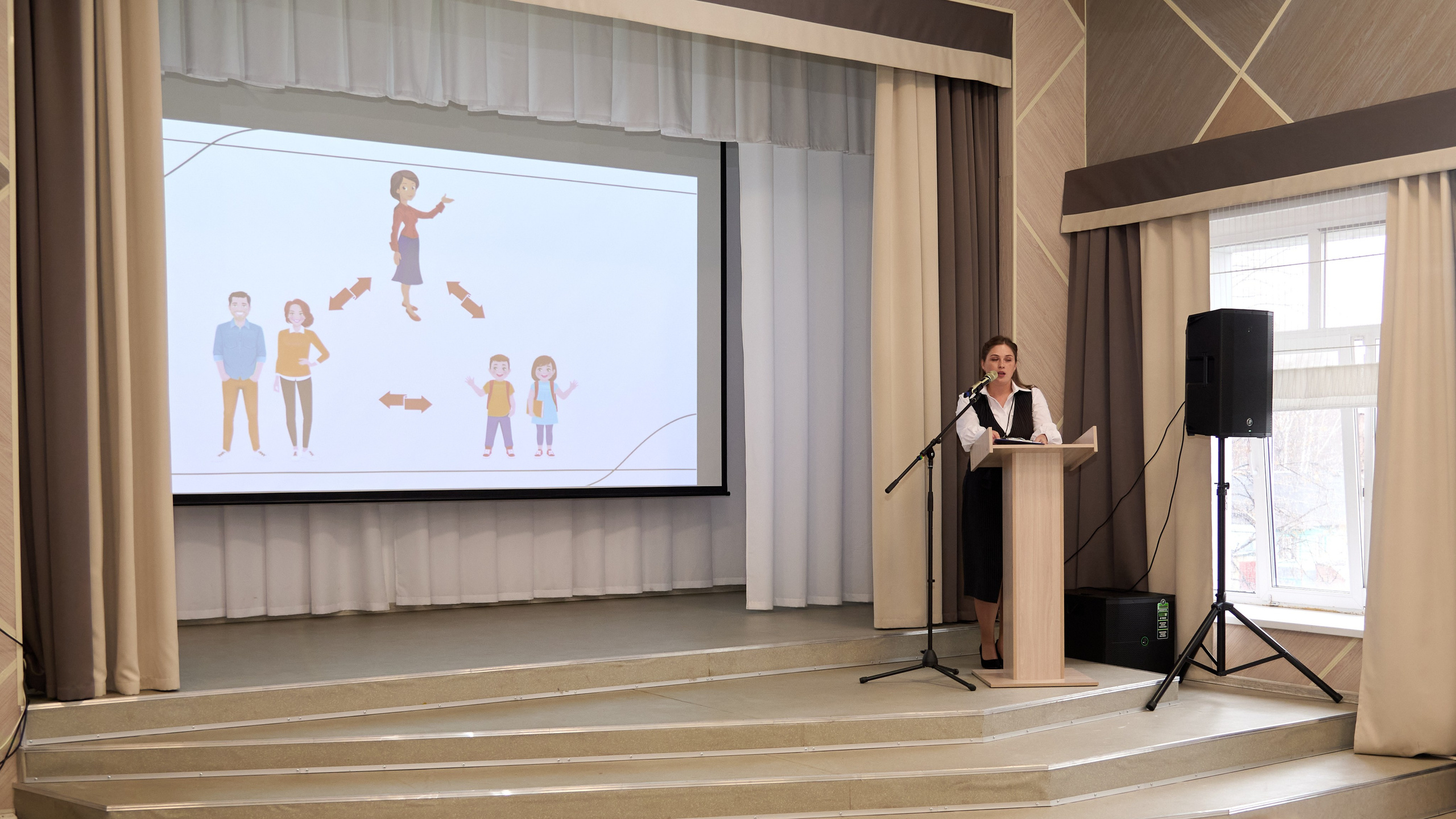 Воспитатель года 2025 в Ленинск-Кузнецком. [fXph] Фотограф Масликов Илья. Съёмка мероприятий в Ленинске-Кузнецком