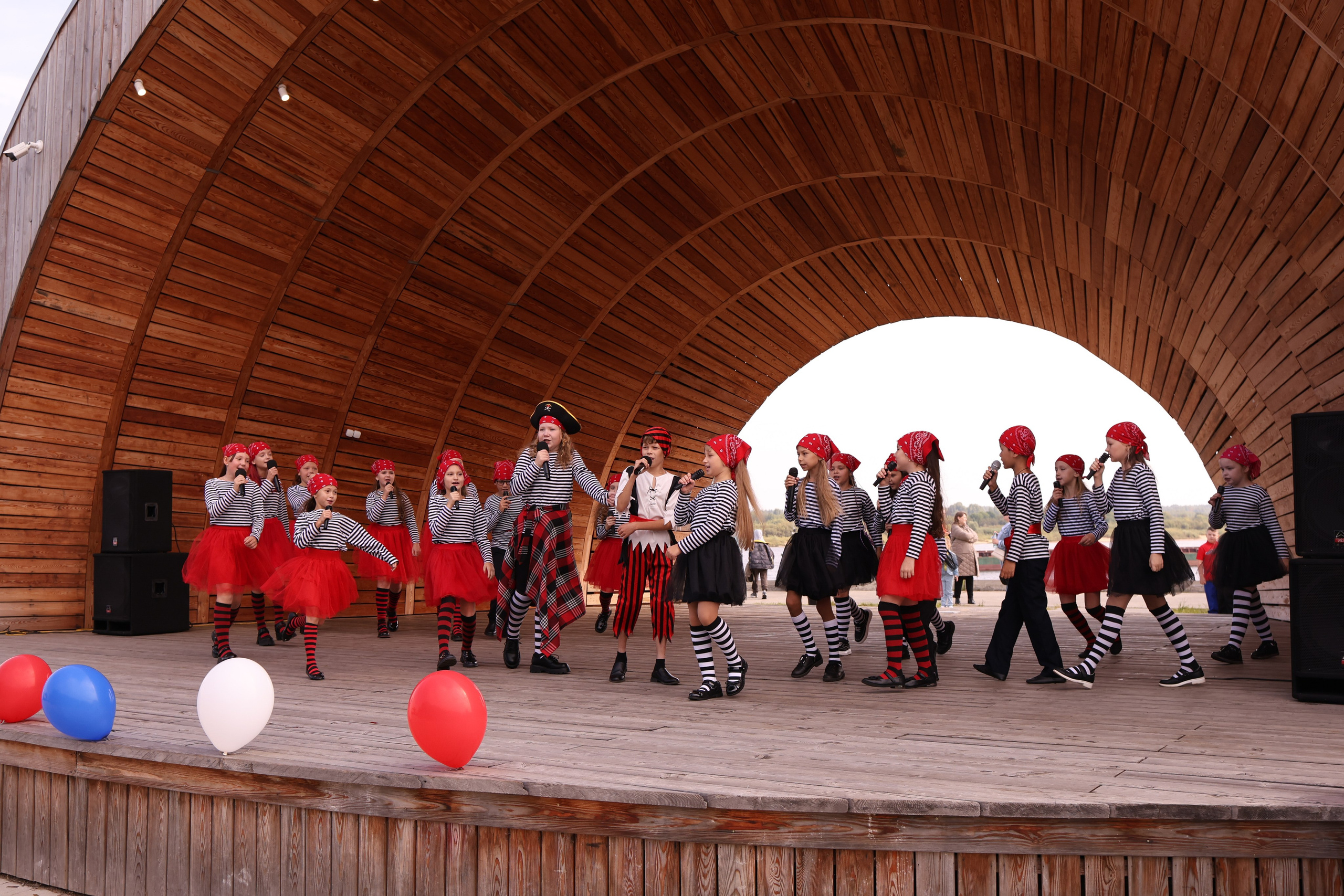 Репортаж на день города. Семейный фотограф в Дзержинске Наталья Лаэтина
