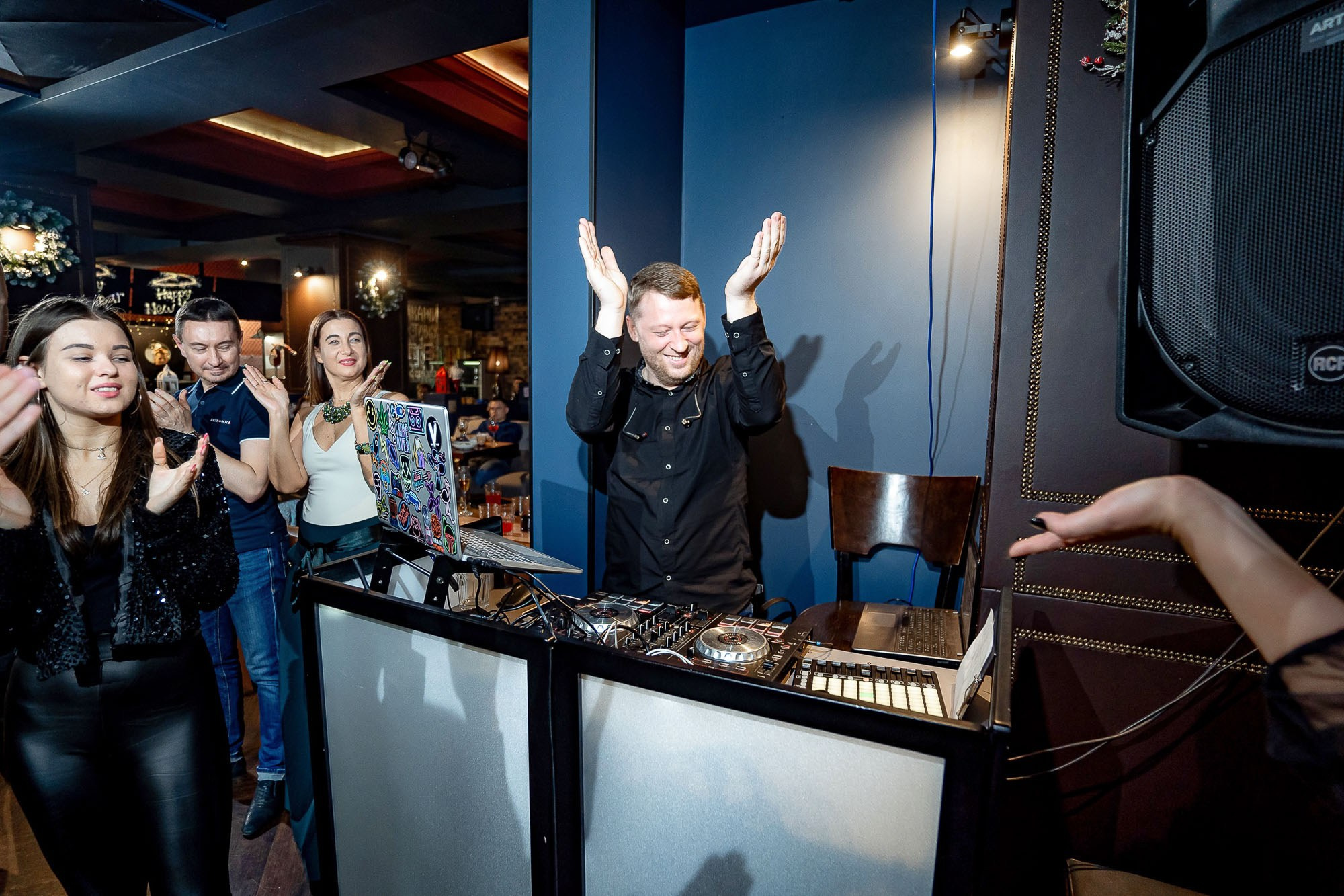 Новый год 2024 в Peoples. Сергей Кошкин. Репортажная и ивент-фотография в Сургуте