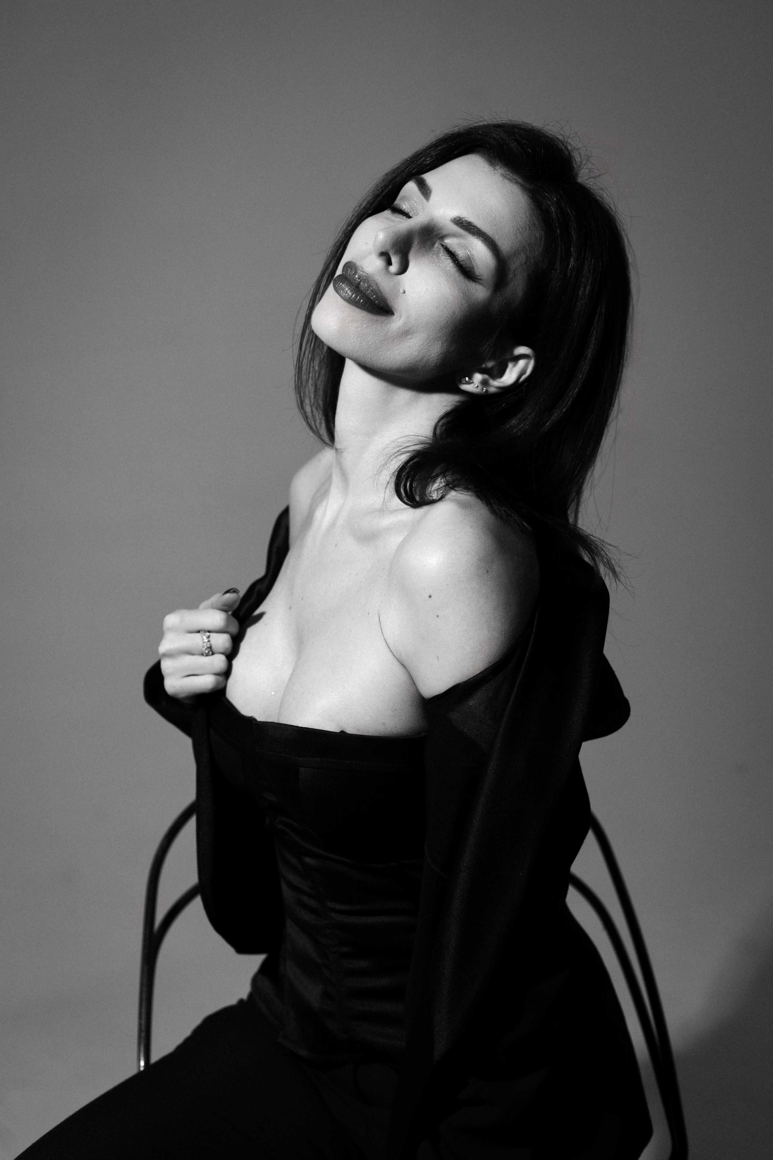 МАРИНА. Я фотограф из Москвы к Вашим услугам