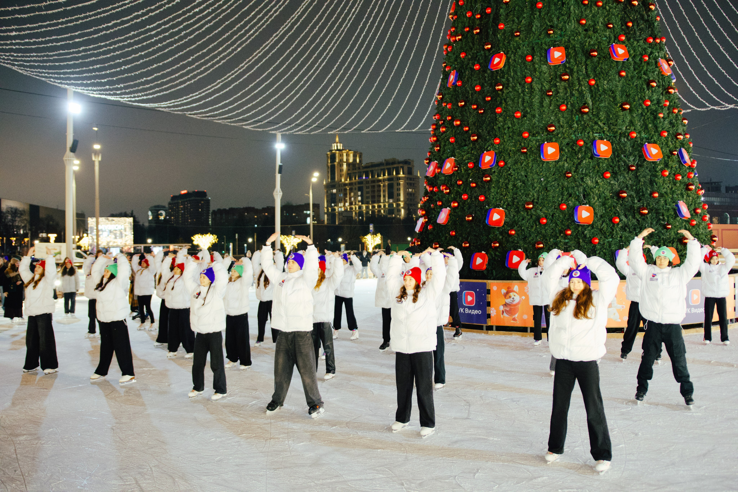 Открытие городских катков. Шилов Арсений — репортажный фотограф в Москве