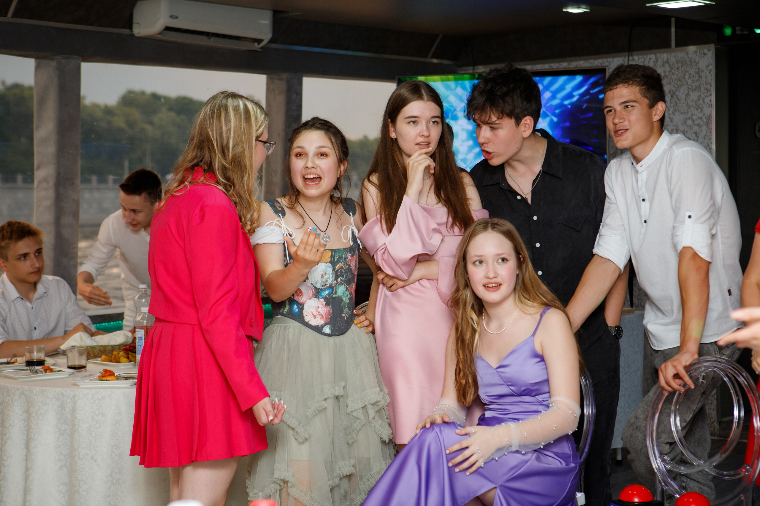 9 класс / Гимназия № 1558 имени Росалии де Кастро / Выпускной. Детский и семейный фотограф Мария Киселёва. Москва