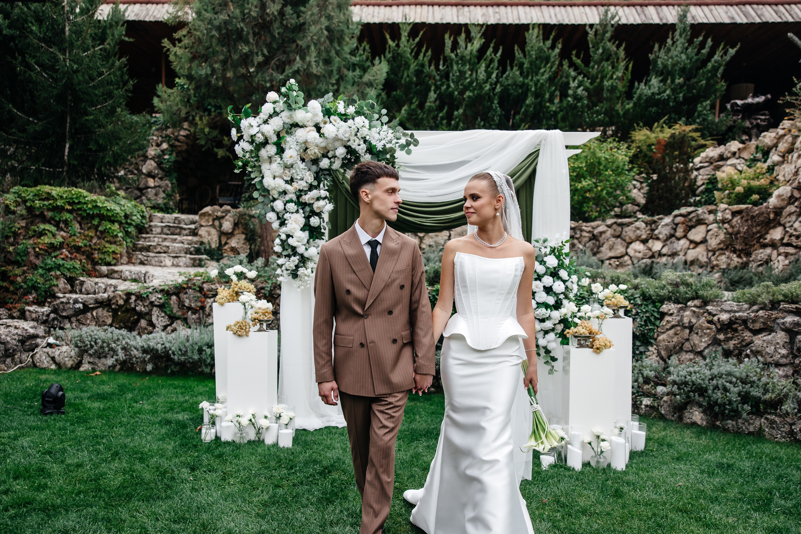 Анонс свадьбы для Павла и Евгении. Усадьба Феодоро. Свадебный фотограф в Крыму и Севастополе Ольга Баскакова