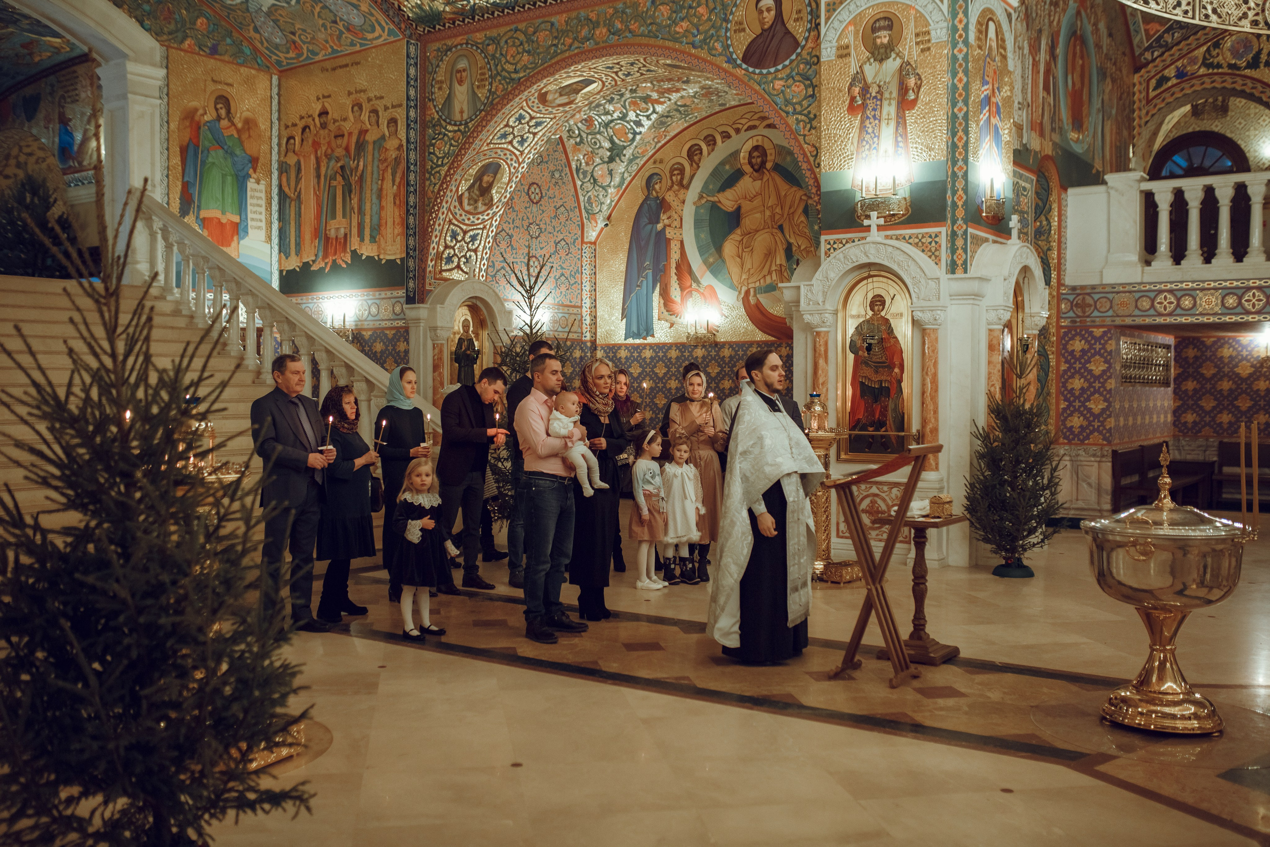 Крещение Виктории. Фотограф на Крещение, семейный фотограф в Москве