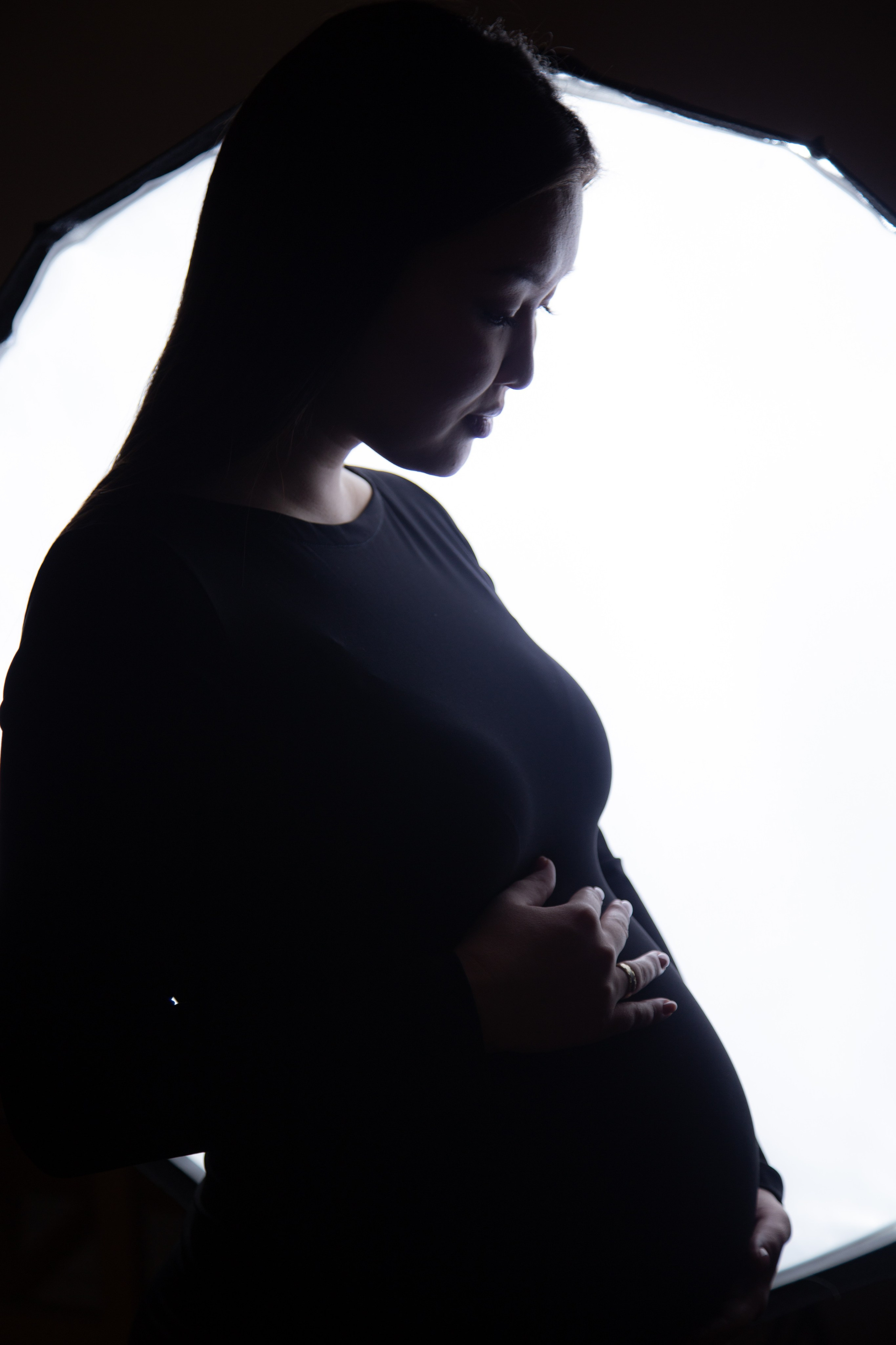 GAUKHAR baby bump photoshoot. Рекламный и портретный фотограф в Алматы — Серекпаев Танирхан