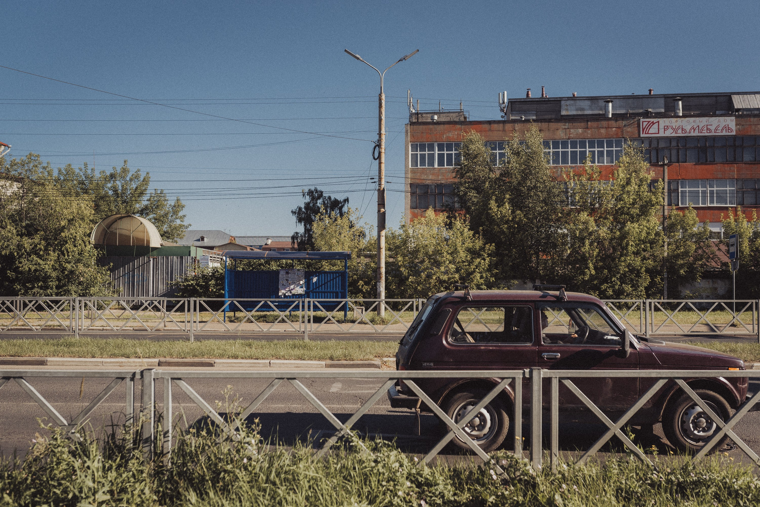 Проект #улицыгорода. Ярославль, улица Большая Фёдоровская. Документальный фотограф Илья Тихановский