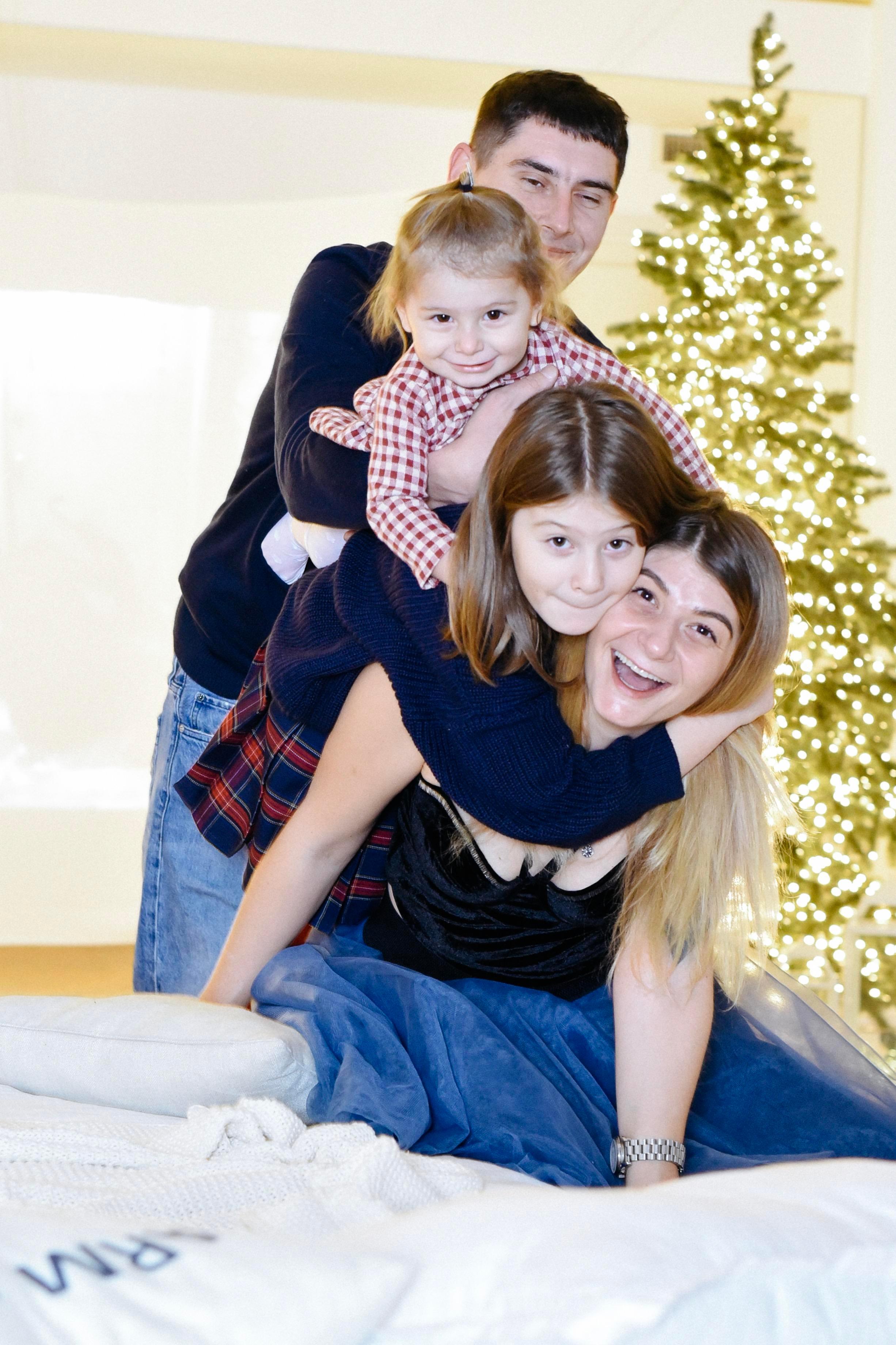 Александра, Илья и девочки Новогодняя. Фотограф Лола Волна, город Москва