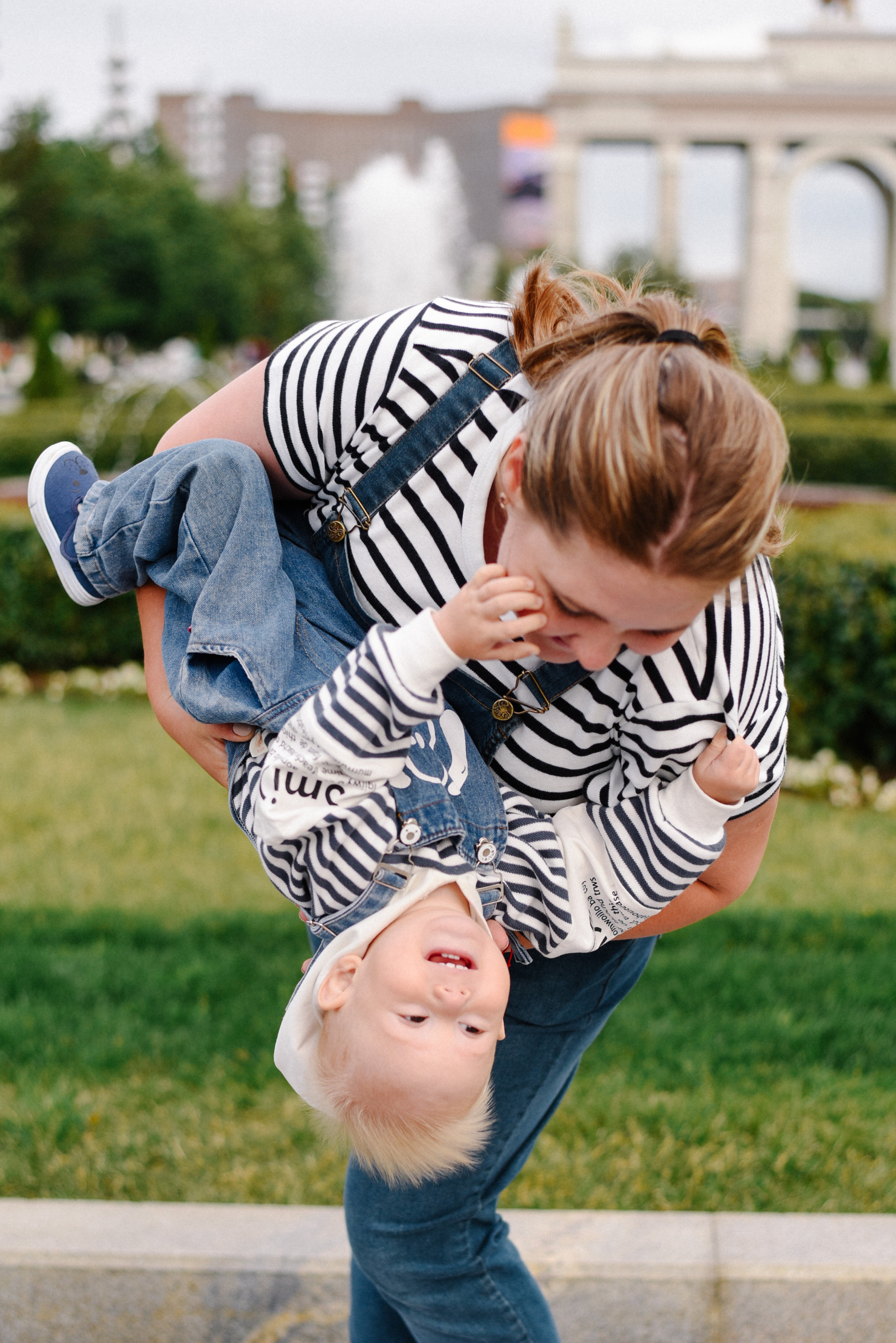 Александра, Дмитрий и Костя ВДНХ. Фотограф Лола Волна, город Москва