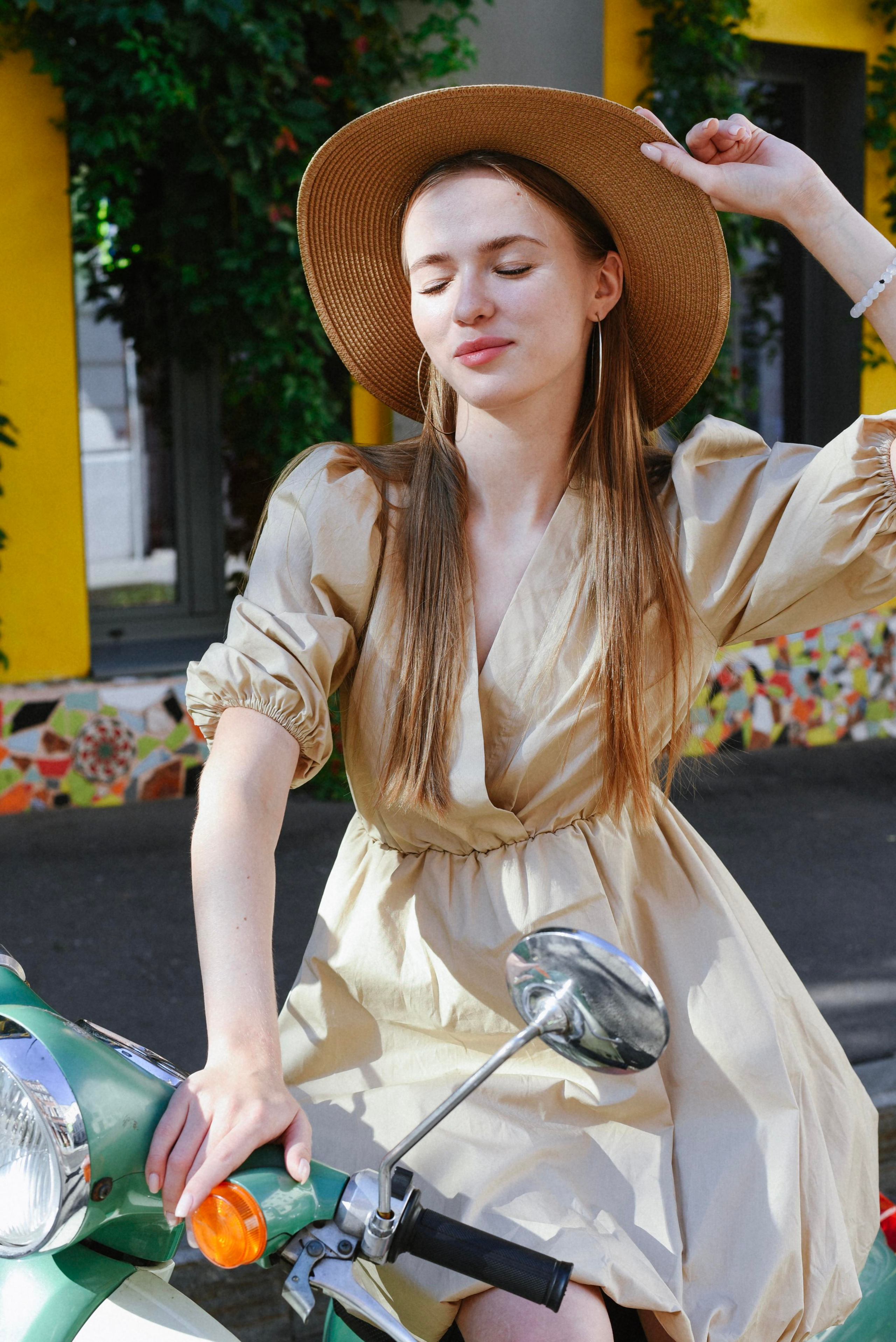 Татьяна Ретро мопед. Фотограф Лола Волна, город Москва