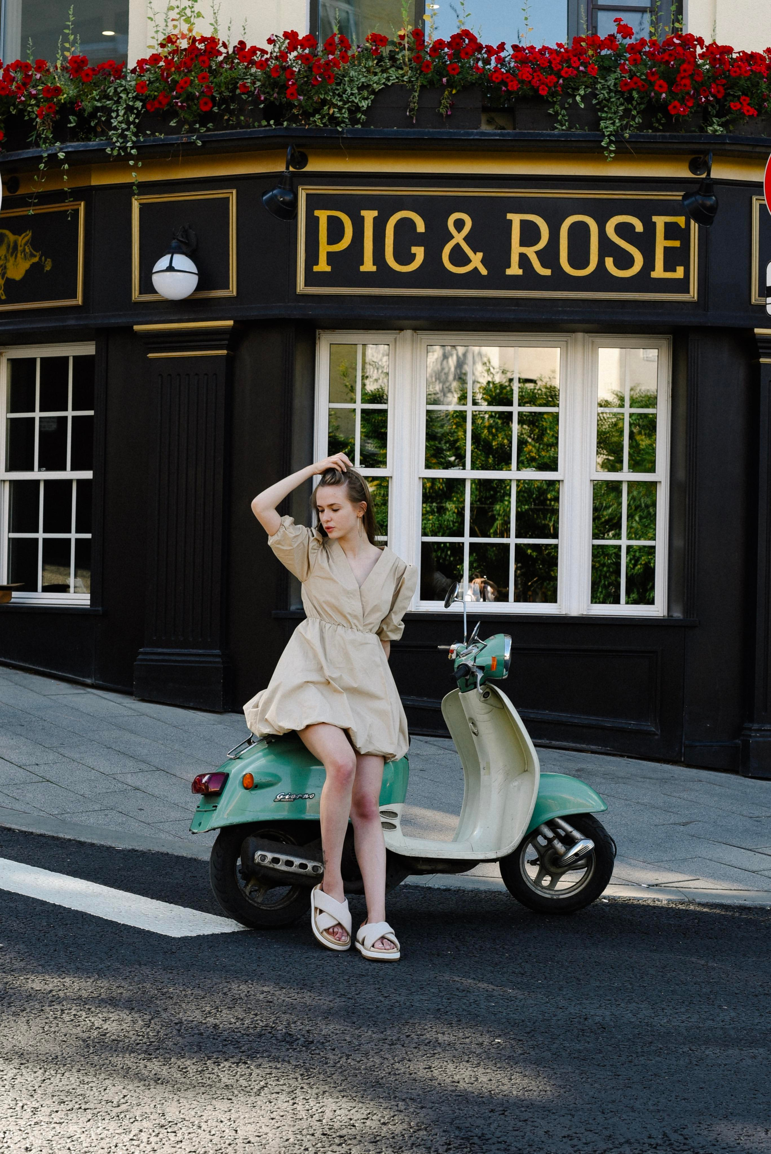 Татьяна Ретро мопед. Фотограф Лола Волна, город Москва