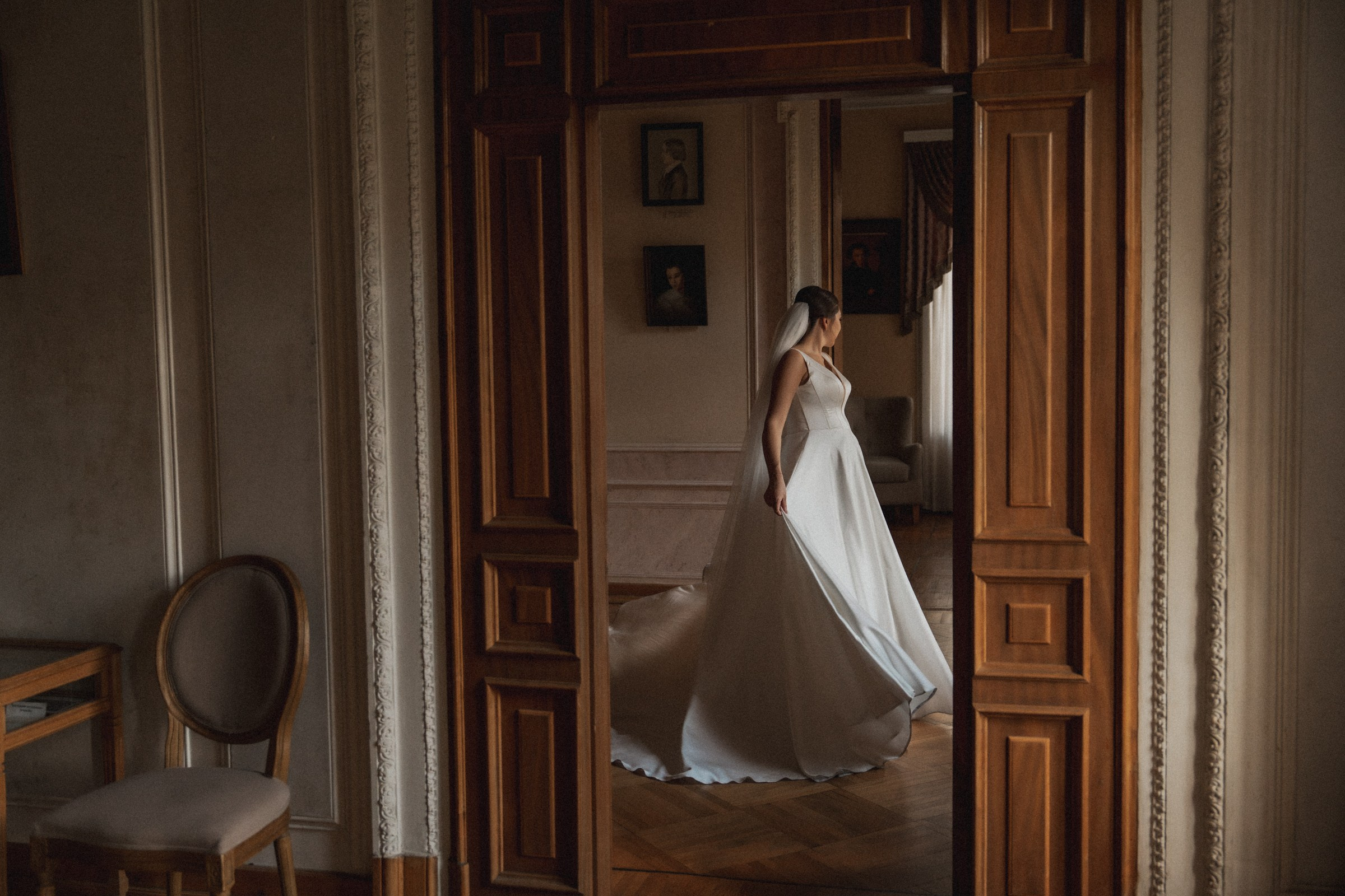 О ♡ Е — В книге нашей жизни (Библиотека-читальня им. А.С.Пушкина). Свадебный и портретный фотограф в Москве, Светлана Янковая