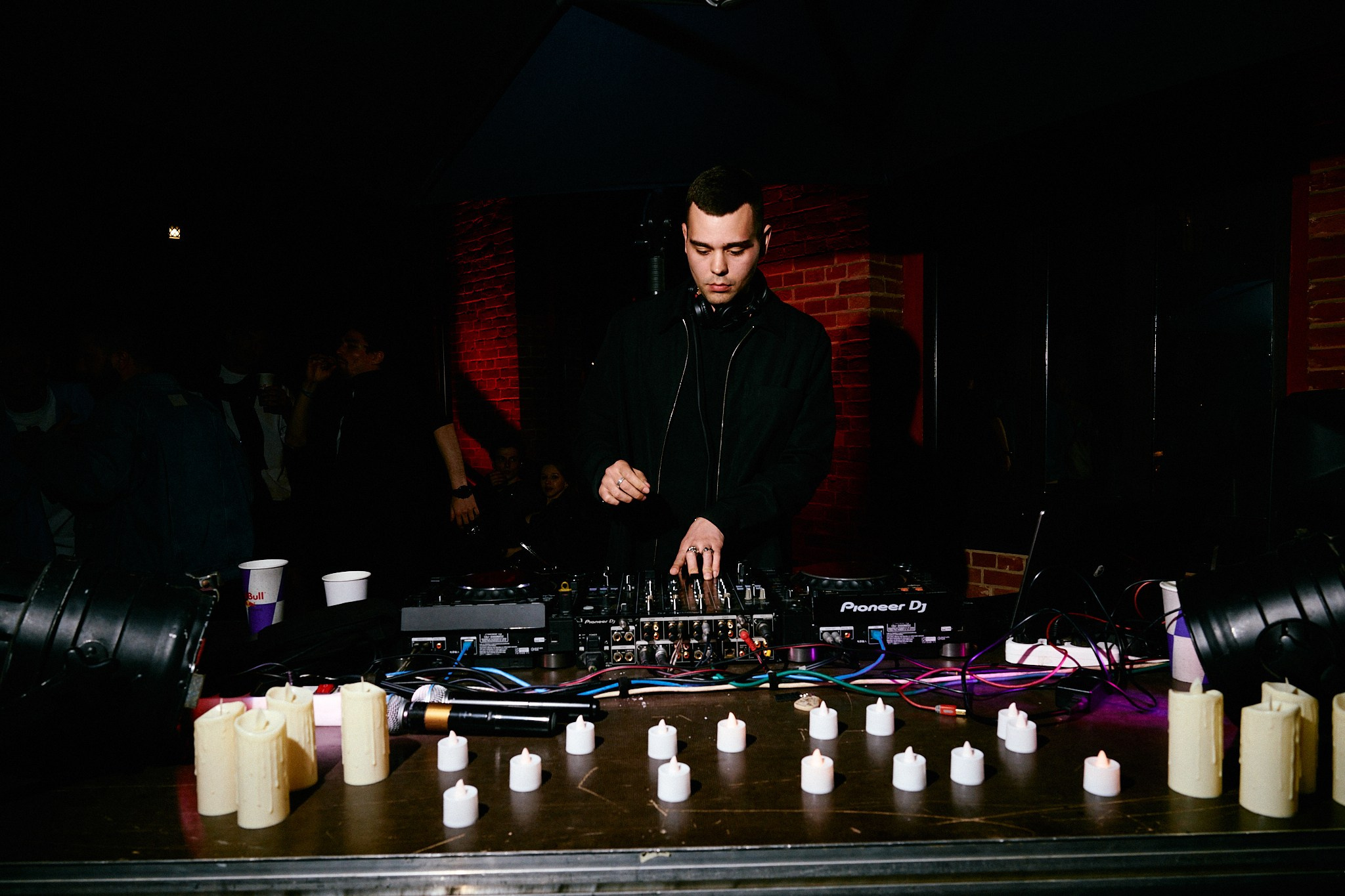 LASKI — CONNECTED x DETI. TENZO | Креативный продюсер / Арт-директор