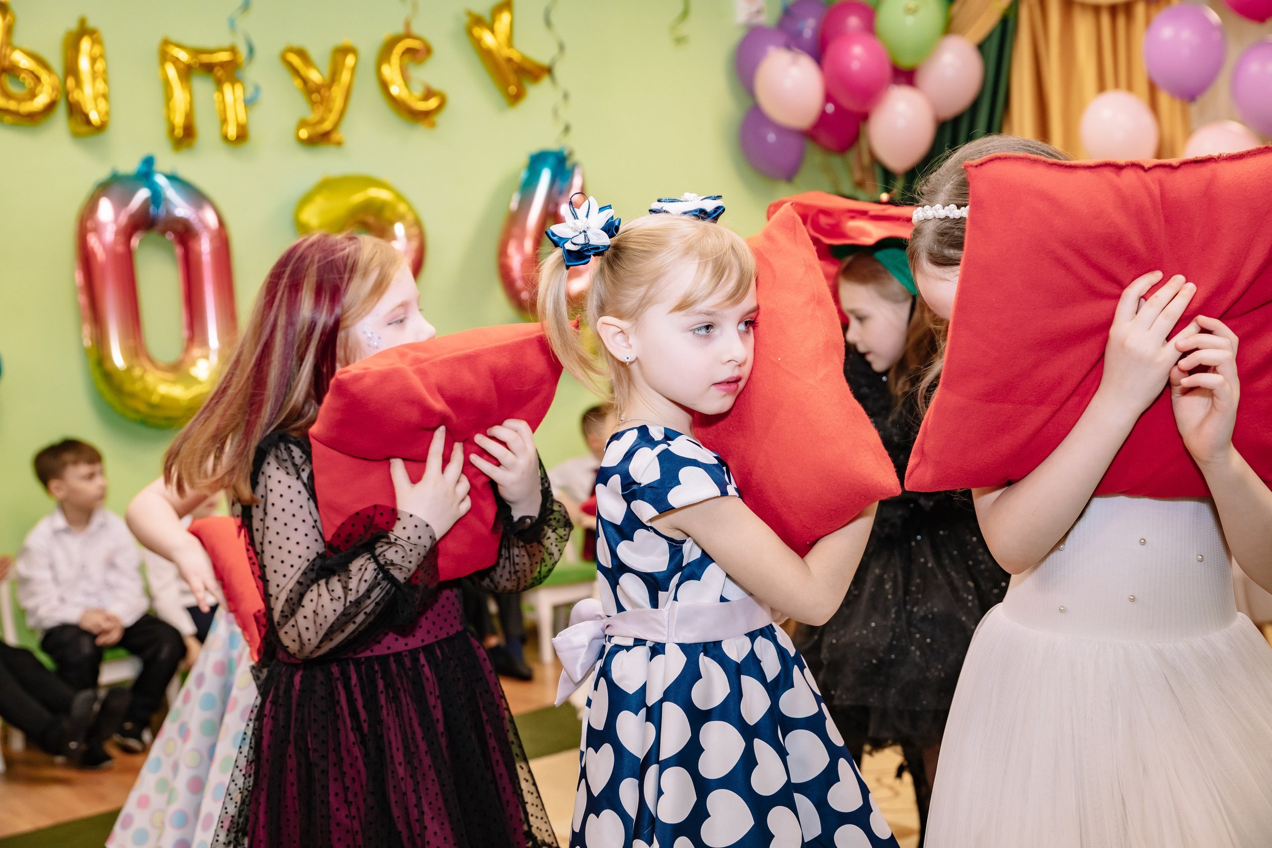 Группа «Сказка» ДС 69 Выпускной 2024. Фотограф в Москве Яна Полосина