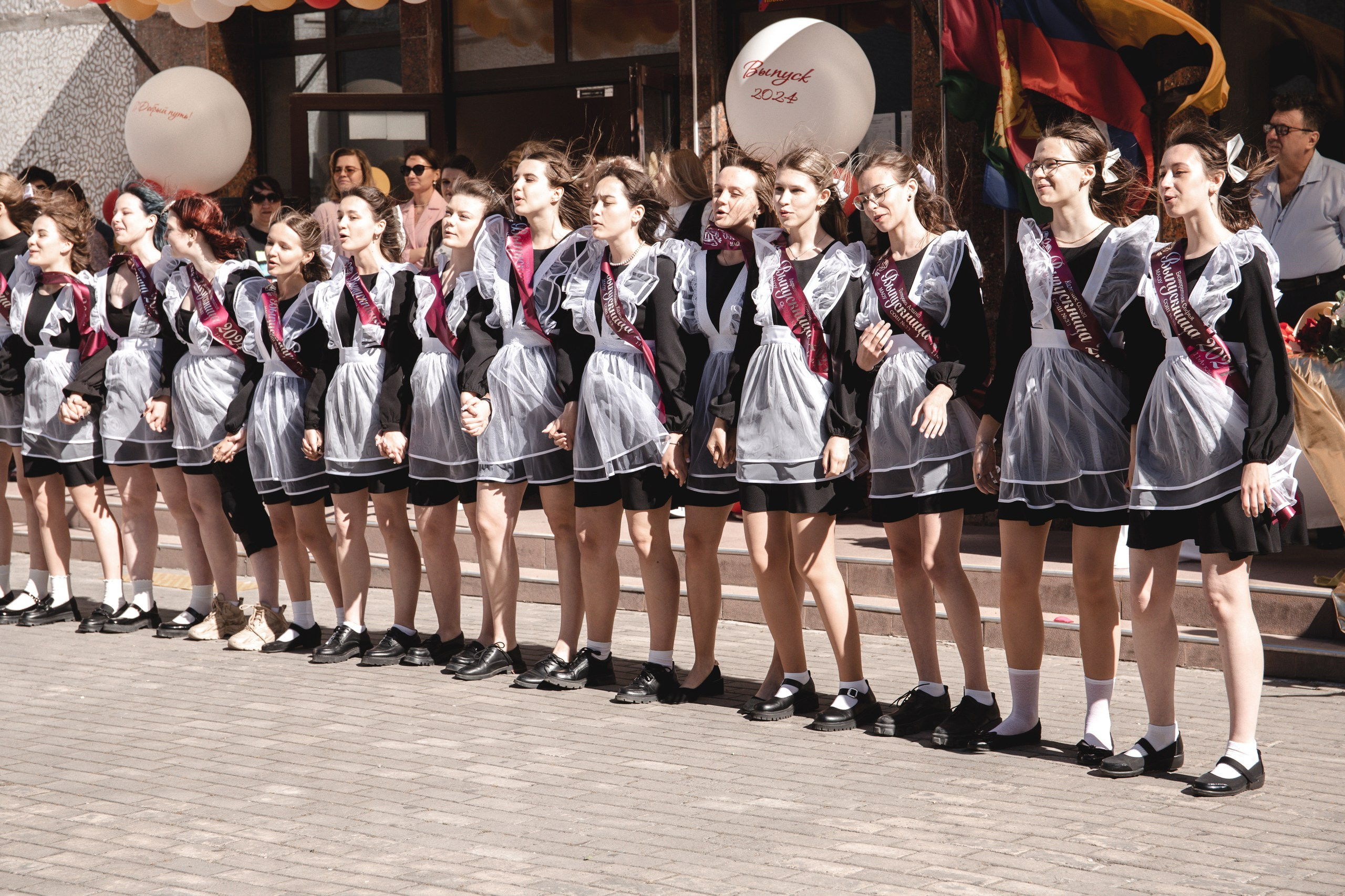 11 класс 33 школа. Выпускные альбомы Натальи Бутко: Новороссийск, Анапа, Геленджик