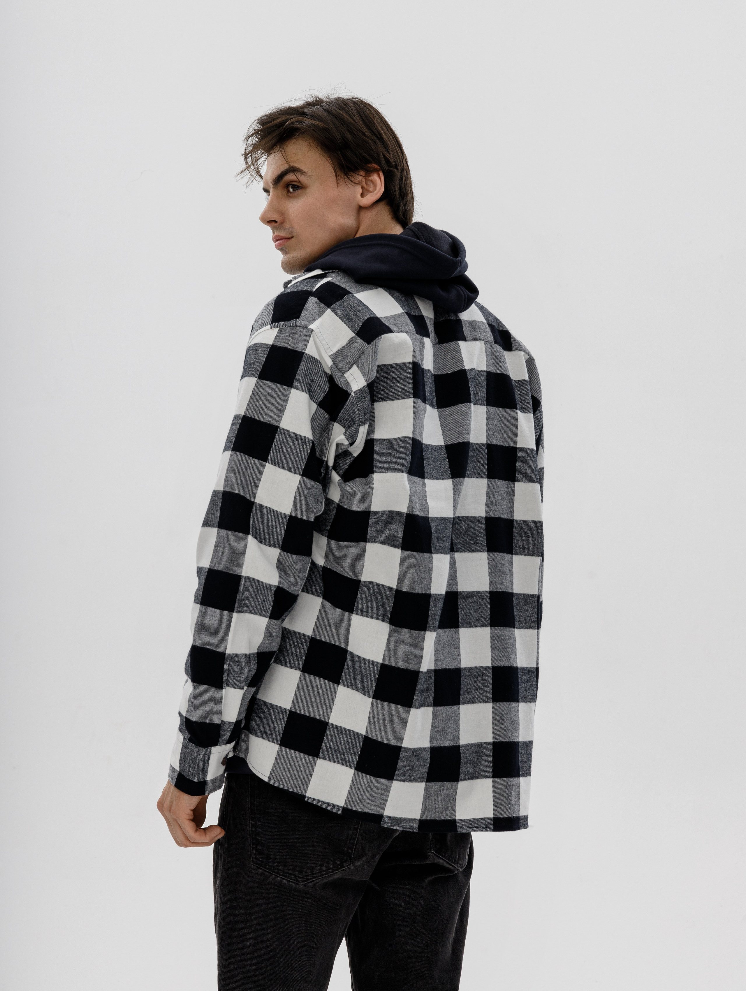 RICH AS USUAL. Фотограф для маркетплейсов в Москве Озерова Кристина