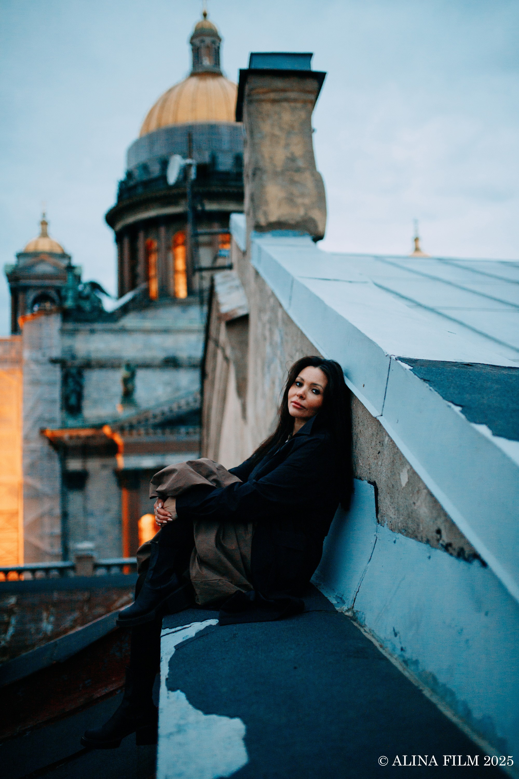 Фотосессия на крыше у Исаакиевского собора. Фотограф в Санкт-Петербурге Alina Film