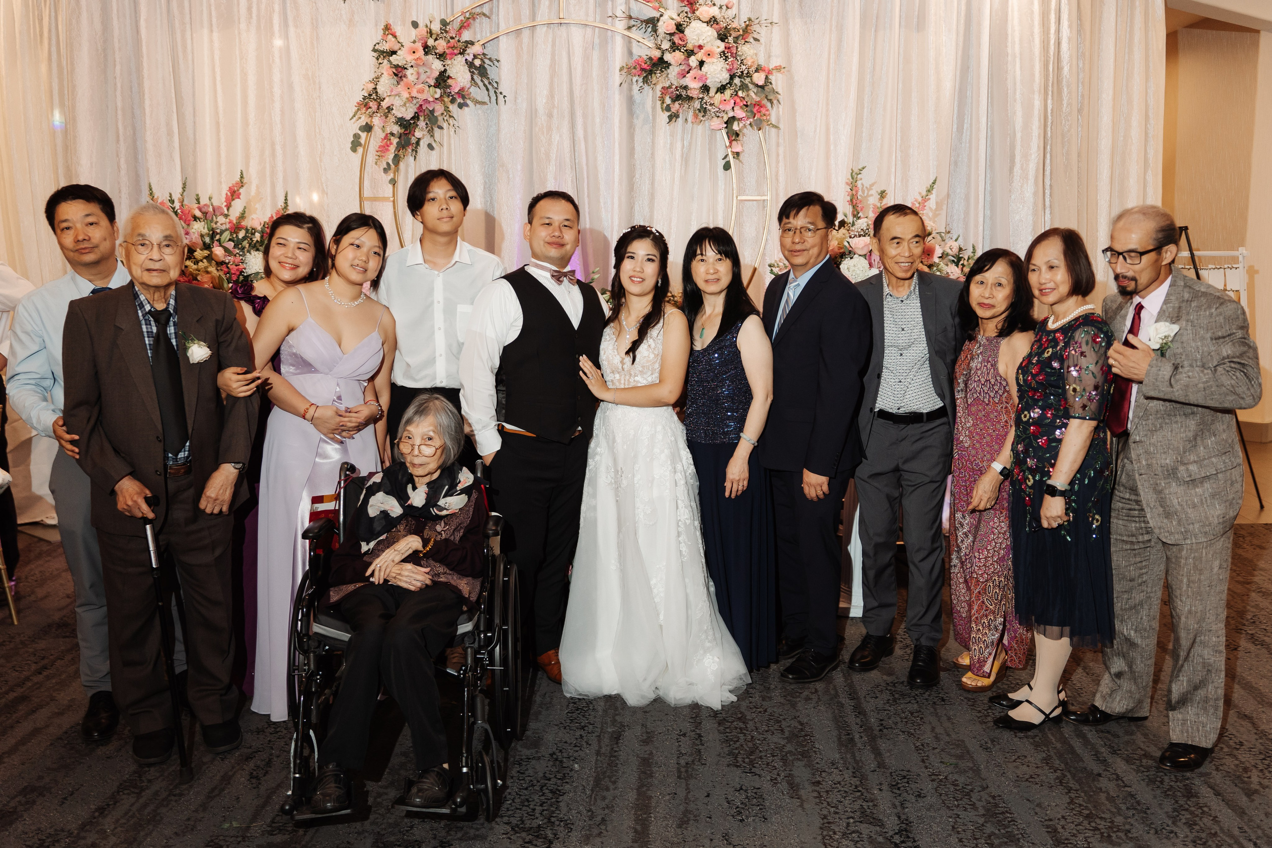 2025-08-16_AndreaChristopher. Ретушер Зенькевич Света