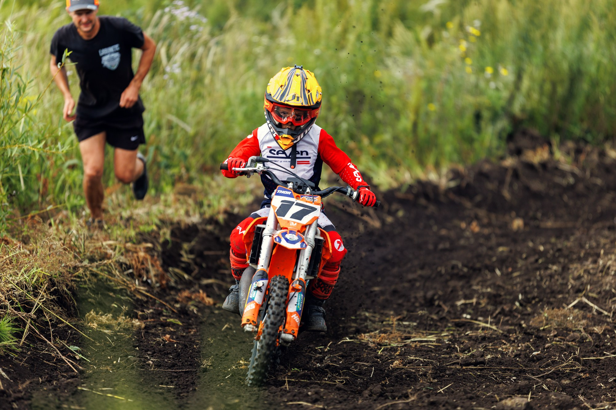 Мотокросс 2025. Андрей Кровлин — фотограф в Славянке