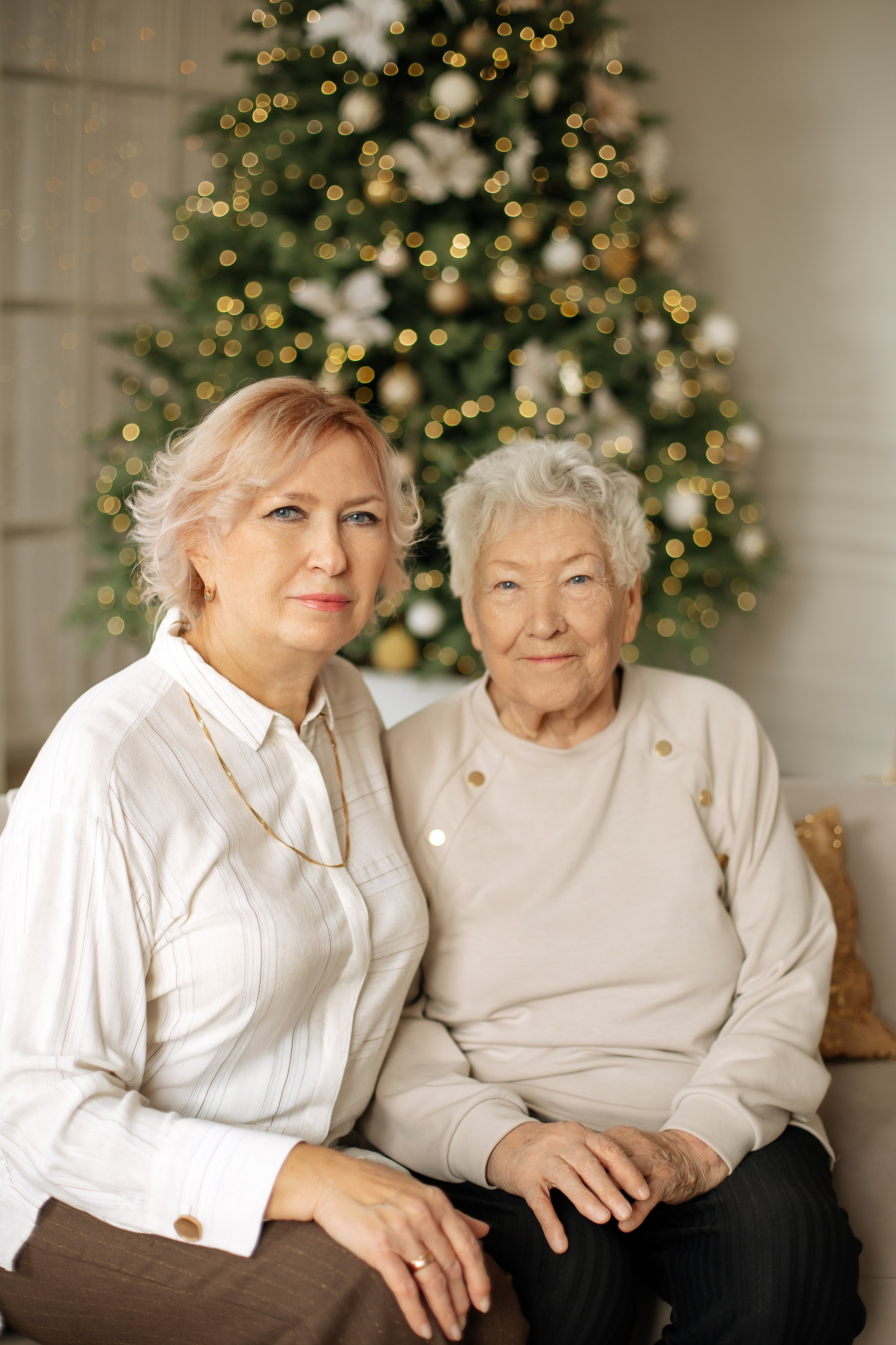 Семейная новогодняя фотосессия в&nbsp;студии в&nbsp;Екатеринбурге