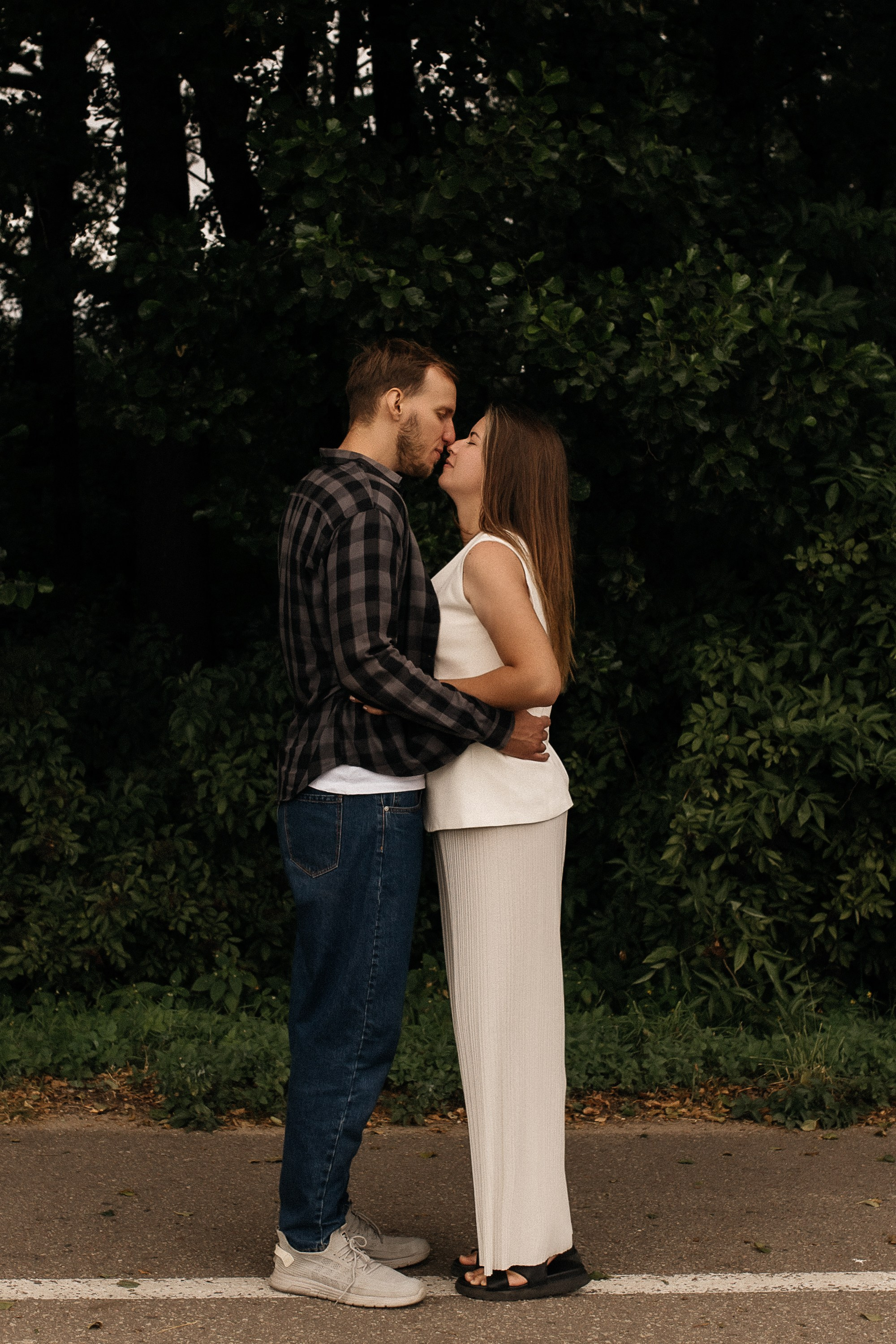 Love Story на Юбилейном озере. Свадебный и семейный фотограф Виолетта Сидельникова. Краснодар, Россия, Беларусь, Европа