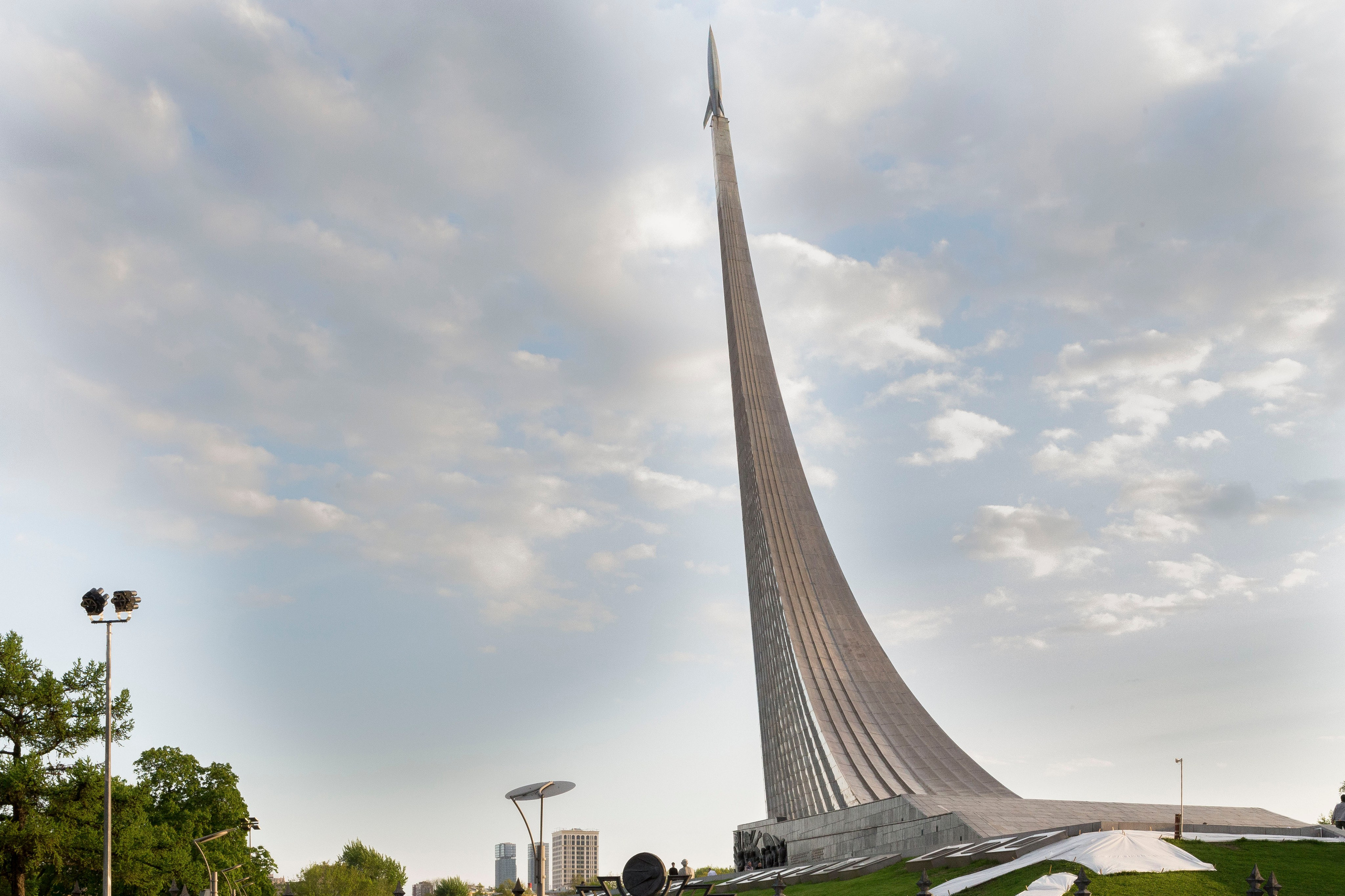 Монумент Покорителям космоса. Проект фотографа Александра Высокина — «Фотоархитектоника»