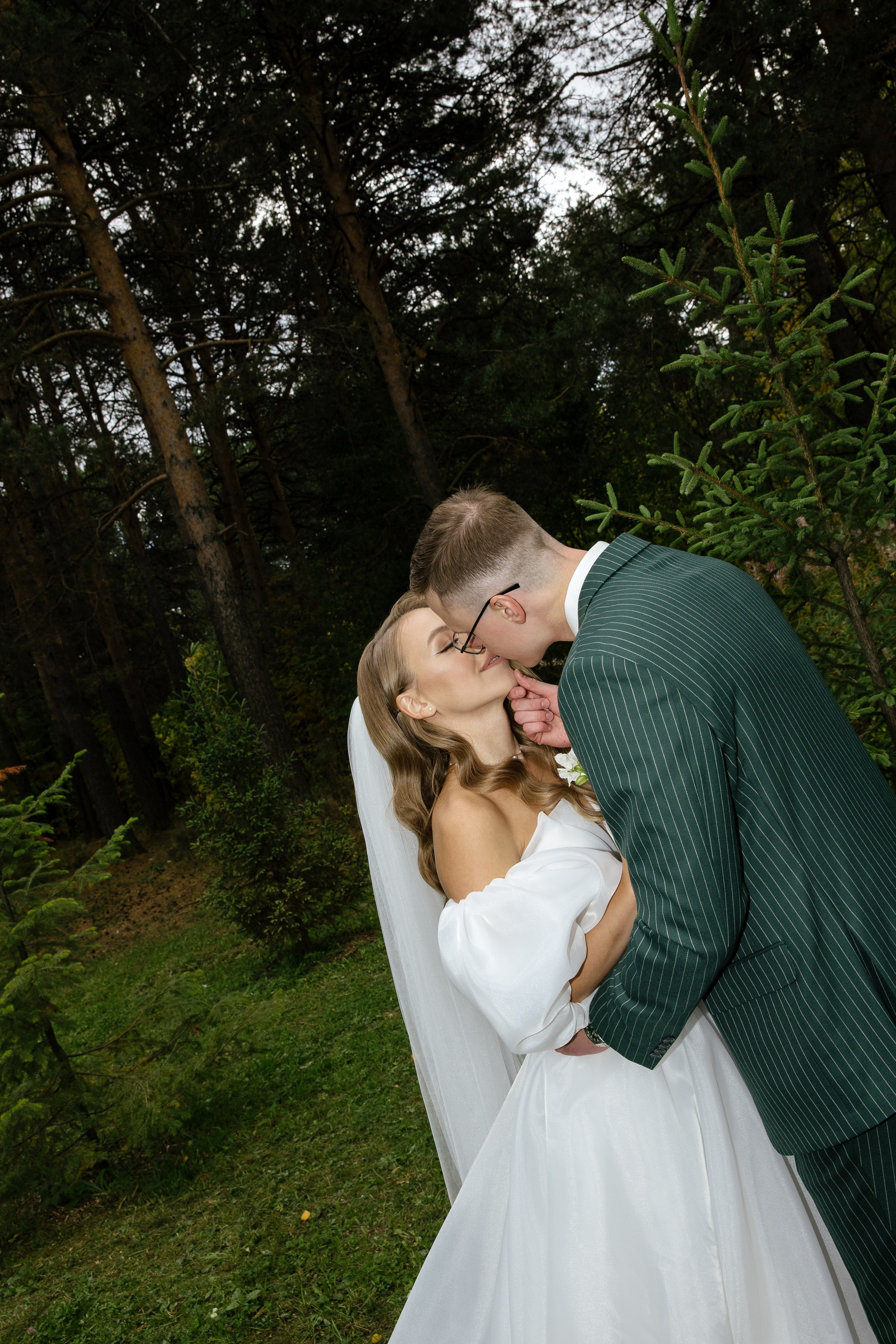 Алексей и Ксения. Свадебные фотографы в г. Сургут Маркова Наталья и Замахина Елена