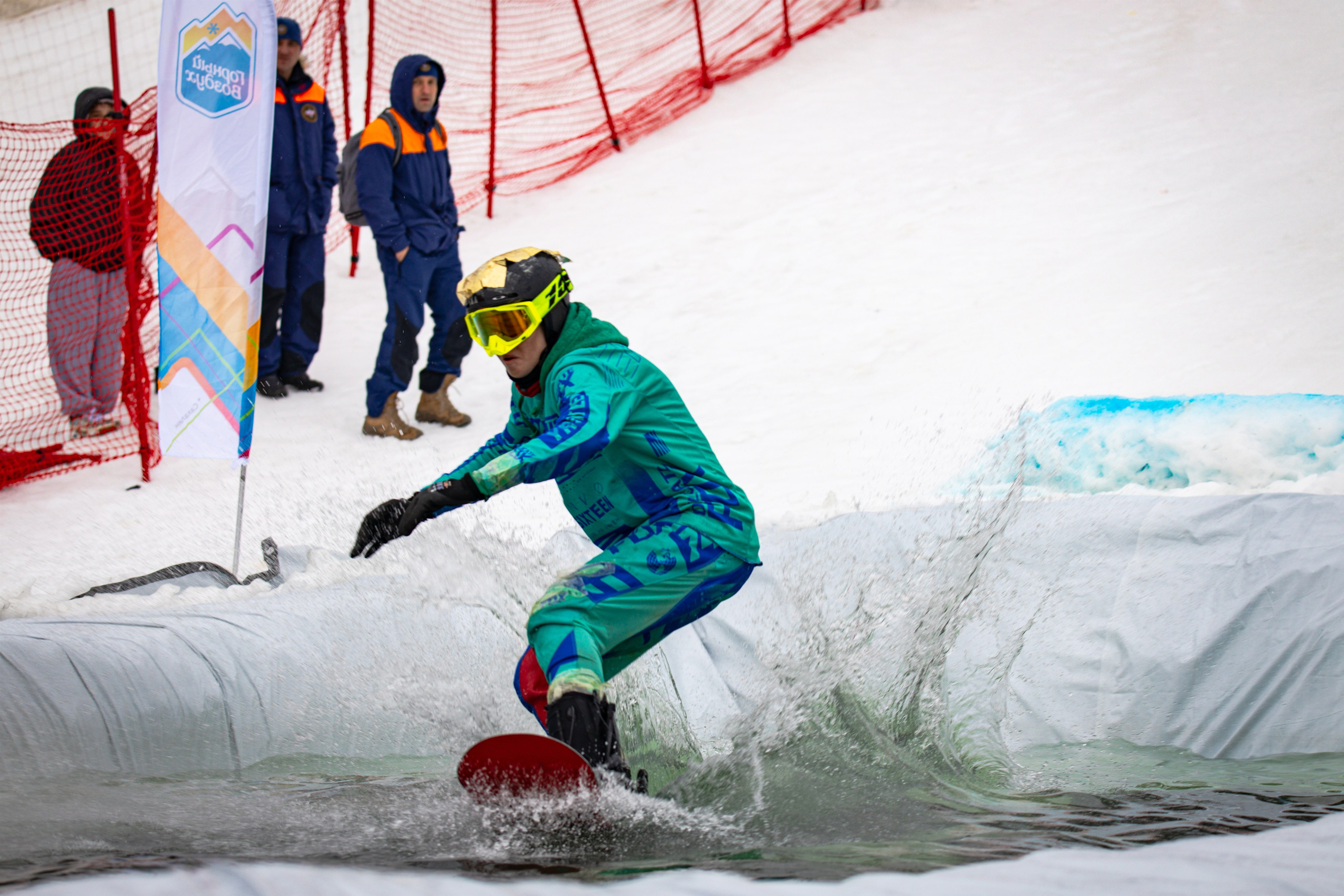 Снежный фестиваль 2026. Фотограф. г. Южно-Сахалинск. Олег Толстов