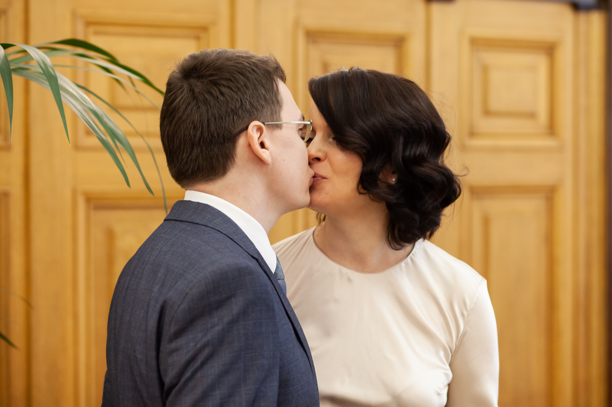 Съемка регистрации в Грибоедовском ЗАГСе. Фотографы в Москве Светлана Устинова и Сергей Грачев