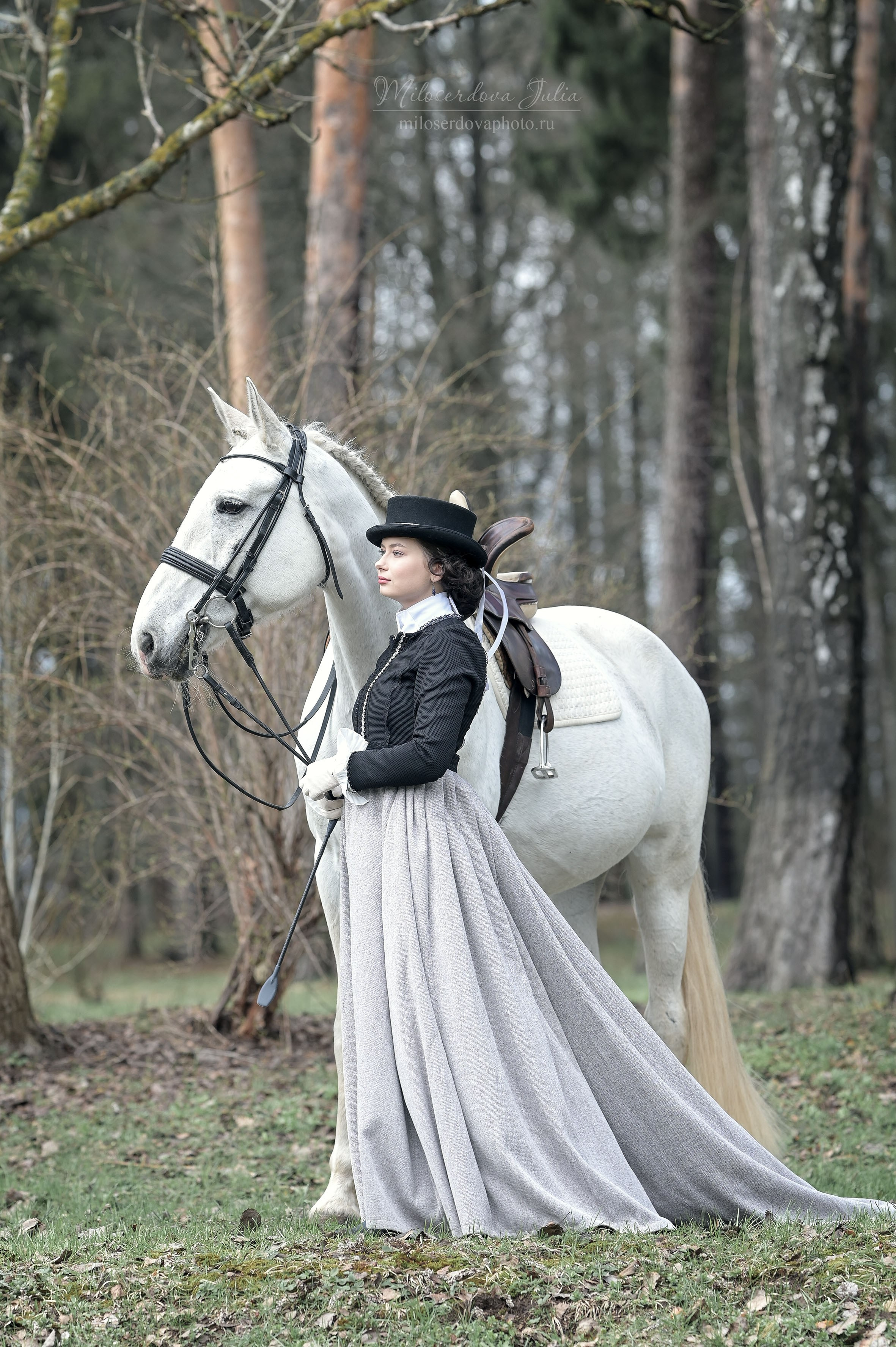 Дамская верховая езда. Фотограф Юлия Милосердова