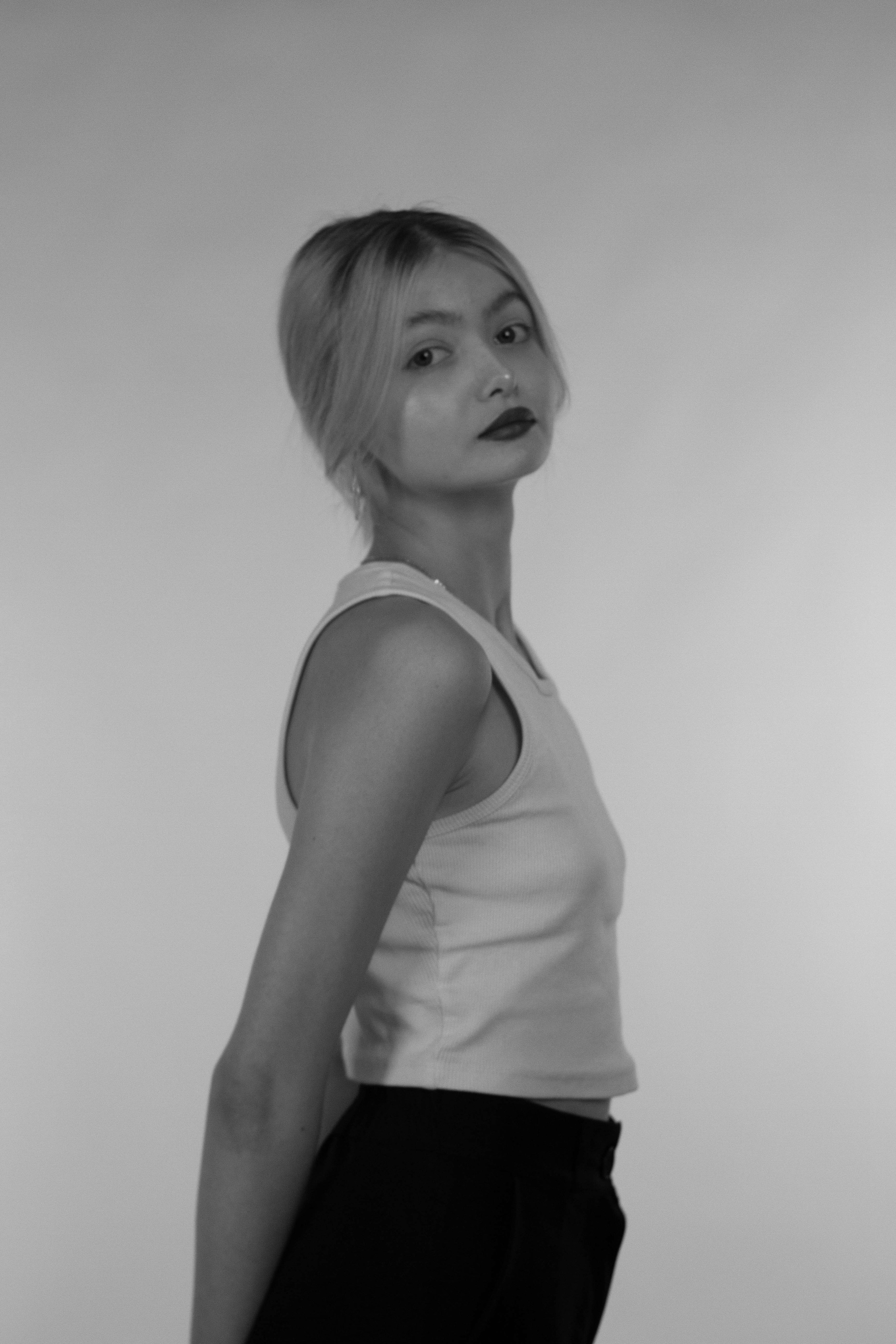 Лина фотостудия чб. Креативный фотограф Нижний Новгород Никита Корольков