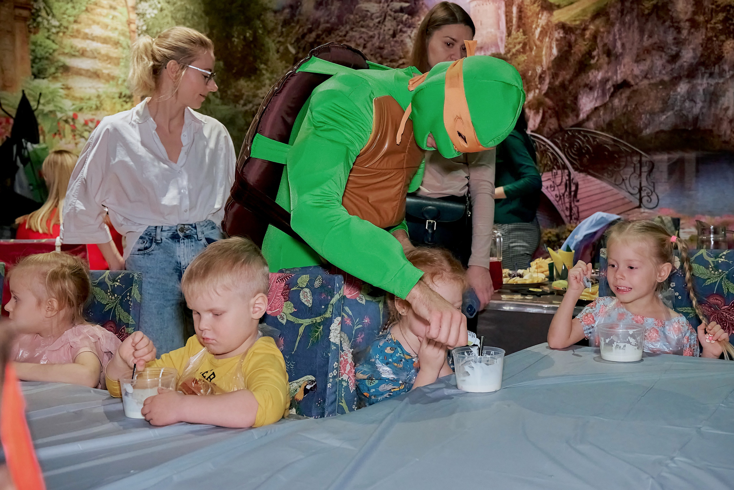 PARTY. Фотограф в Екатеринбурге Наталия Нарышкина, бизнес контент, танец