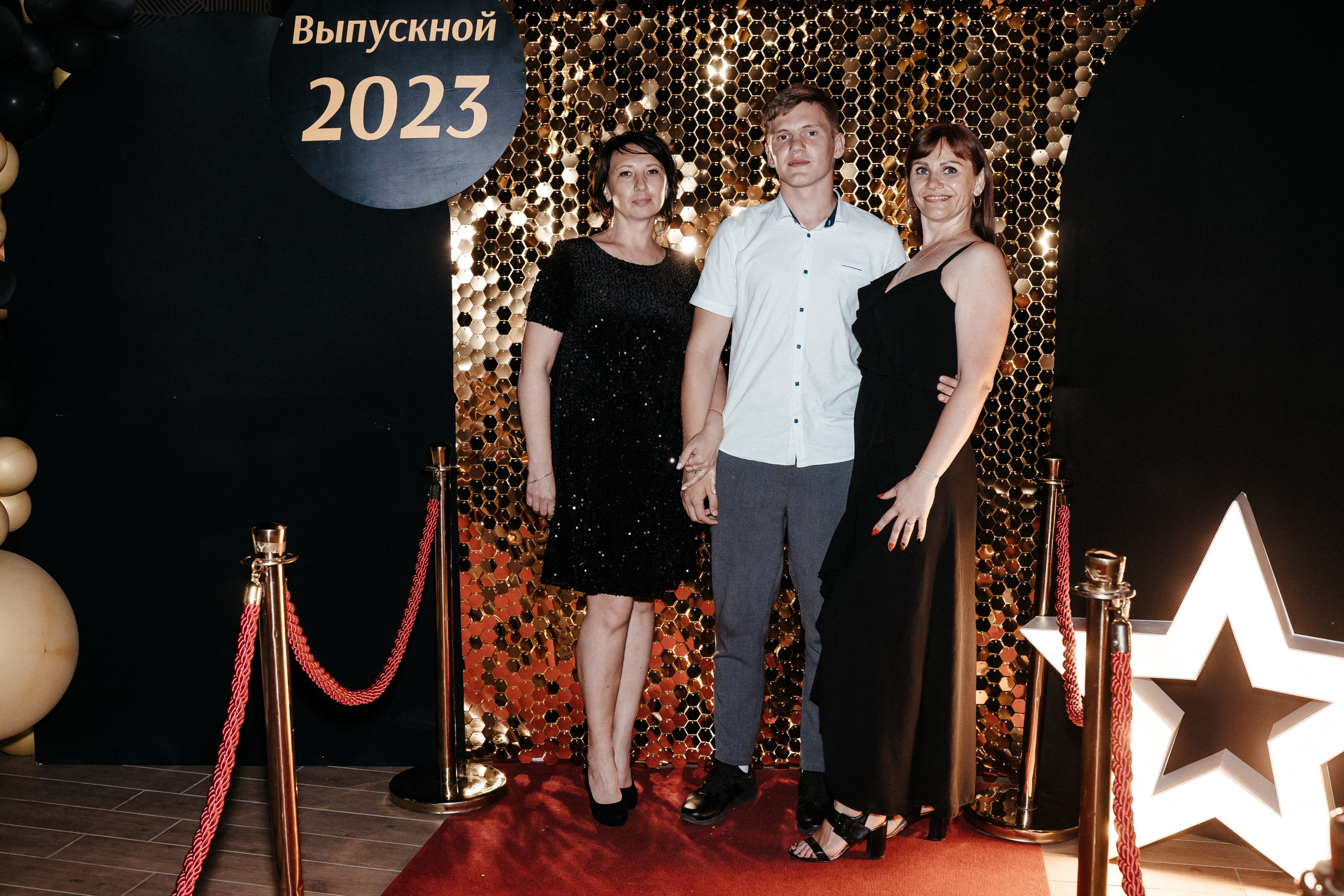 Выпускной «Ribiza». Свадебный фотограф в Симферополе