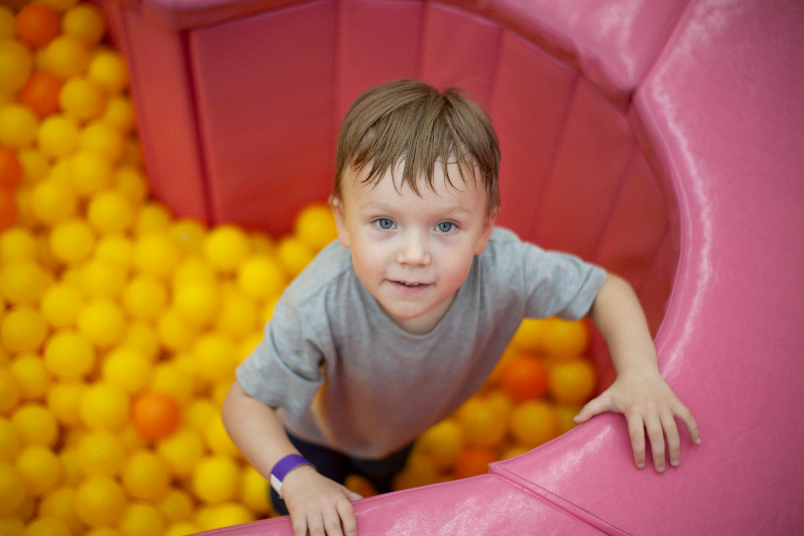 День рождения Арсюши и Стасеньки. Альбомы с самого детства. +79237847111