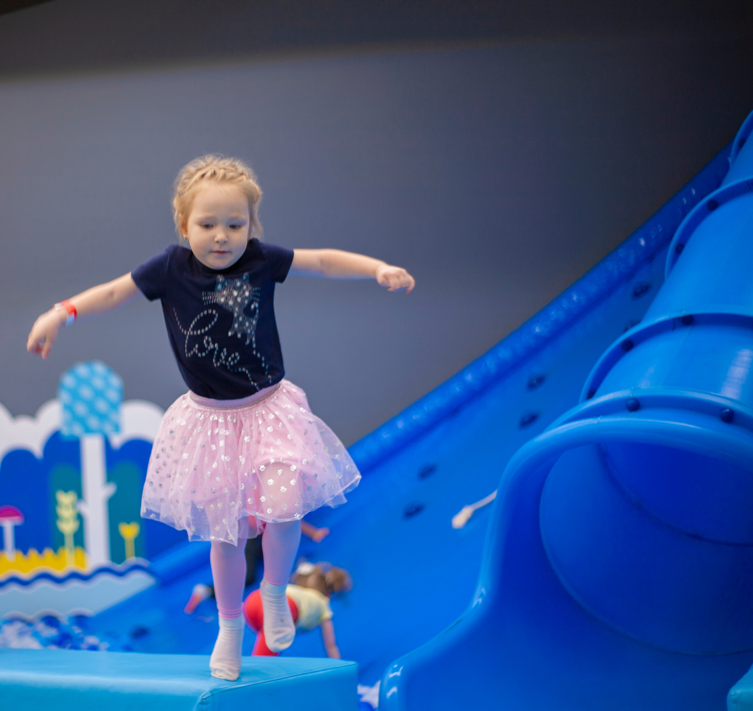 День рождения Арсюши и Стасеньки. Альбомы с самого детства. +79237847111