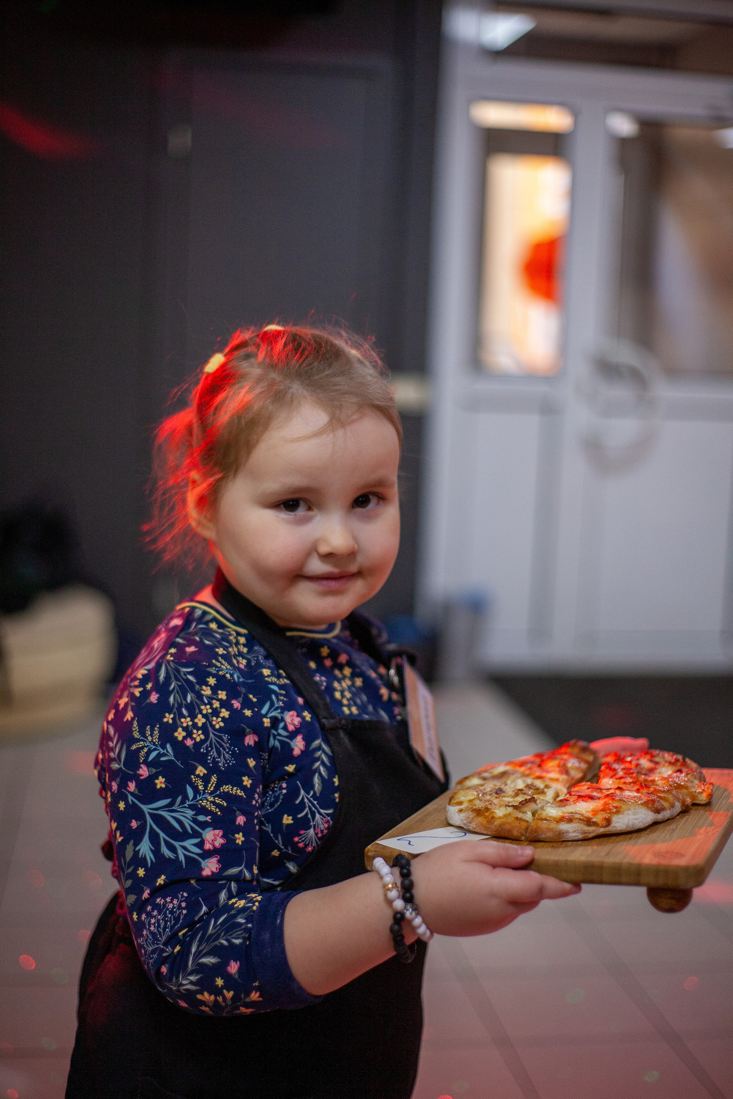 День рождения Кирочки. Альбомы с самого детства. +79237847111