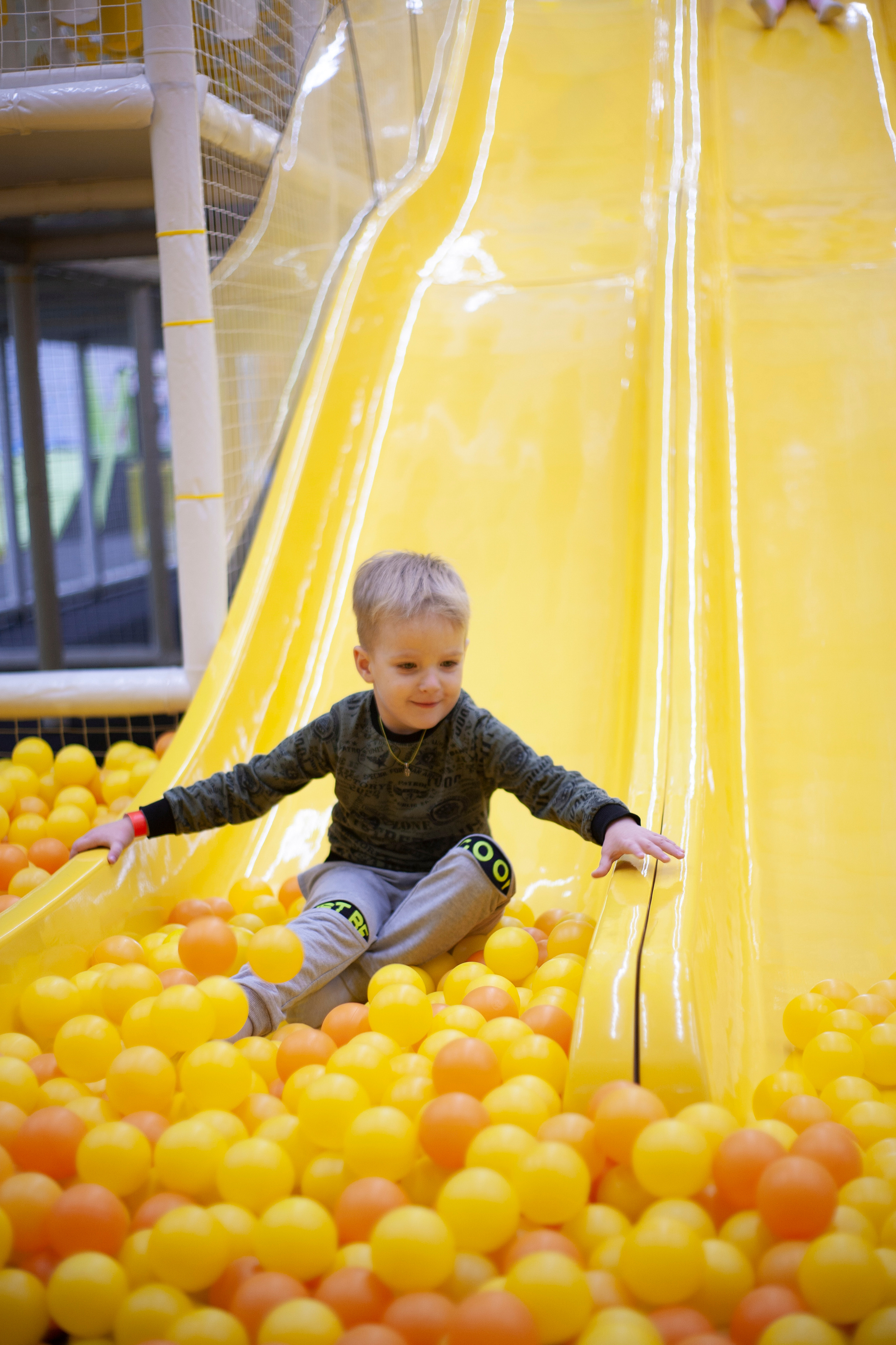 День рождения Арсюши и Стасеньки. Альбомы с самого детства. +79237847111