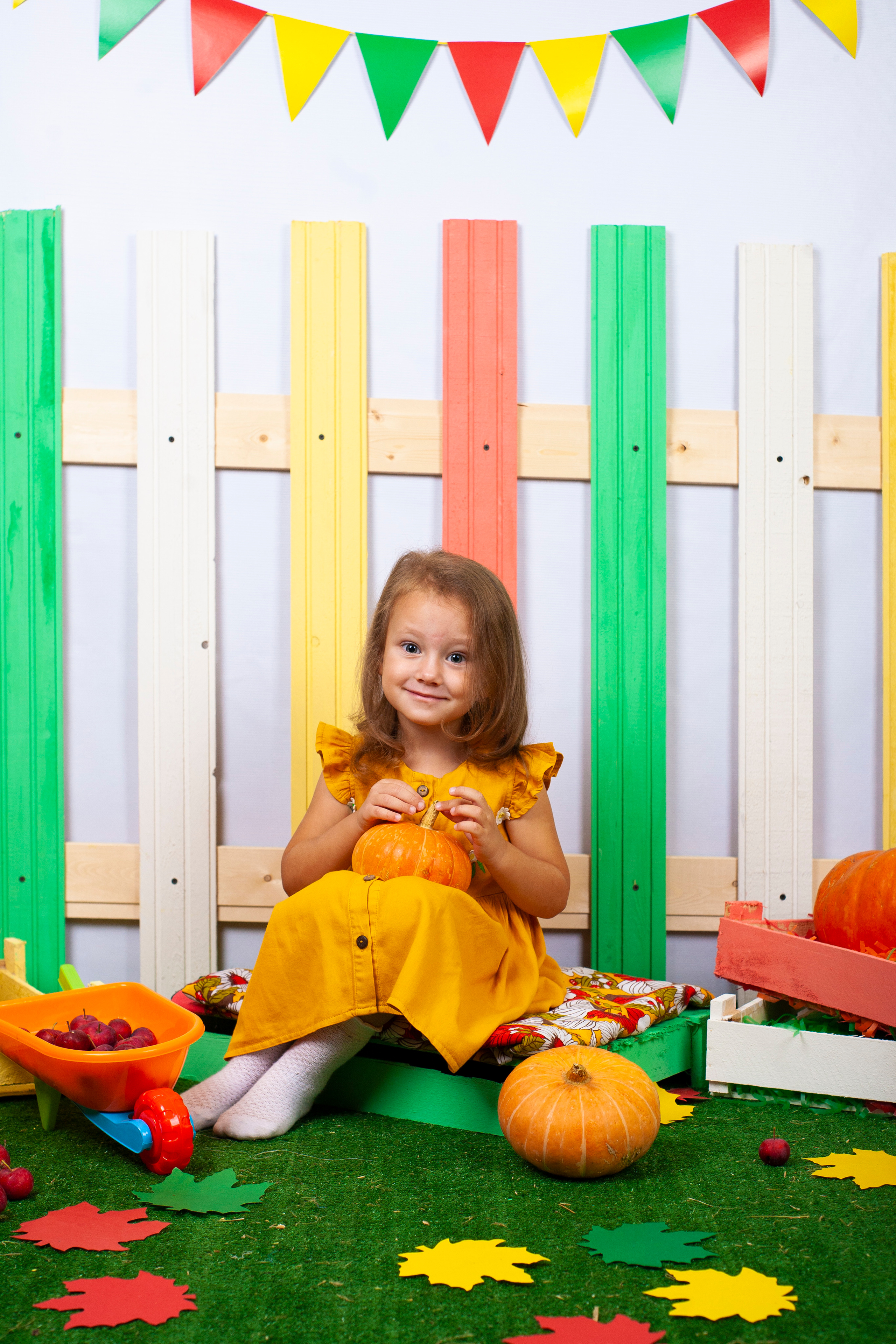 Осенняя фотосессия 2022. Альбомы с самого детства. +79237847111