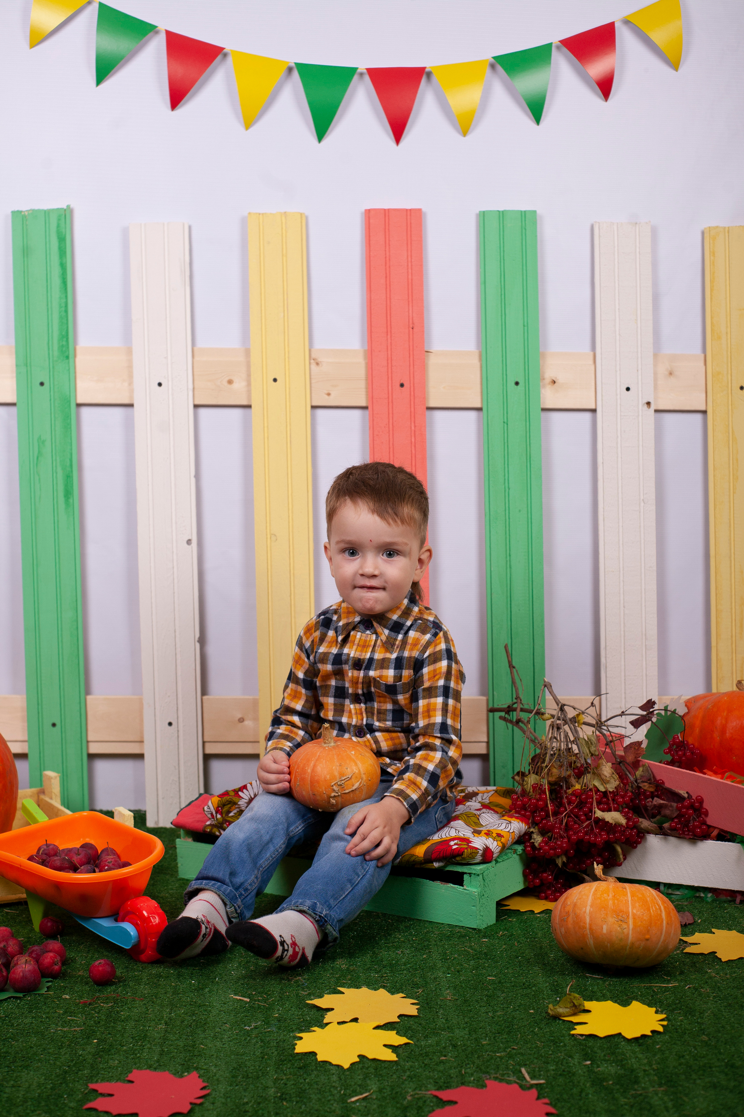 Осенняя фотосессия 2022. Альбомы с самого детства. +79237847111