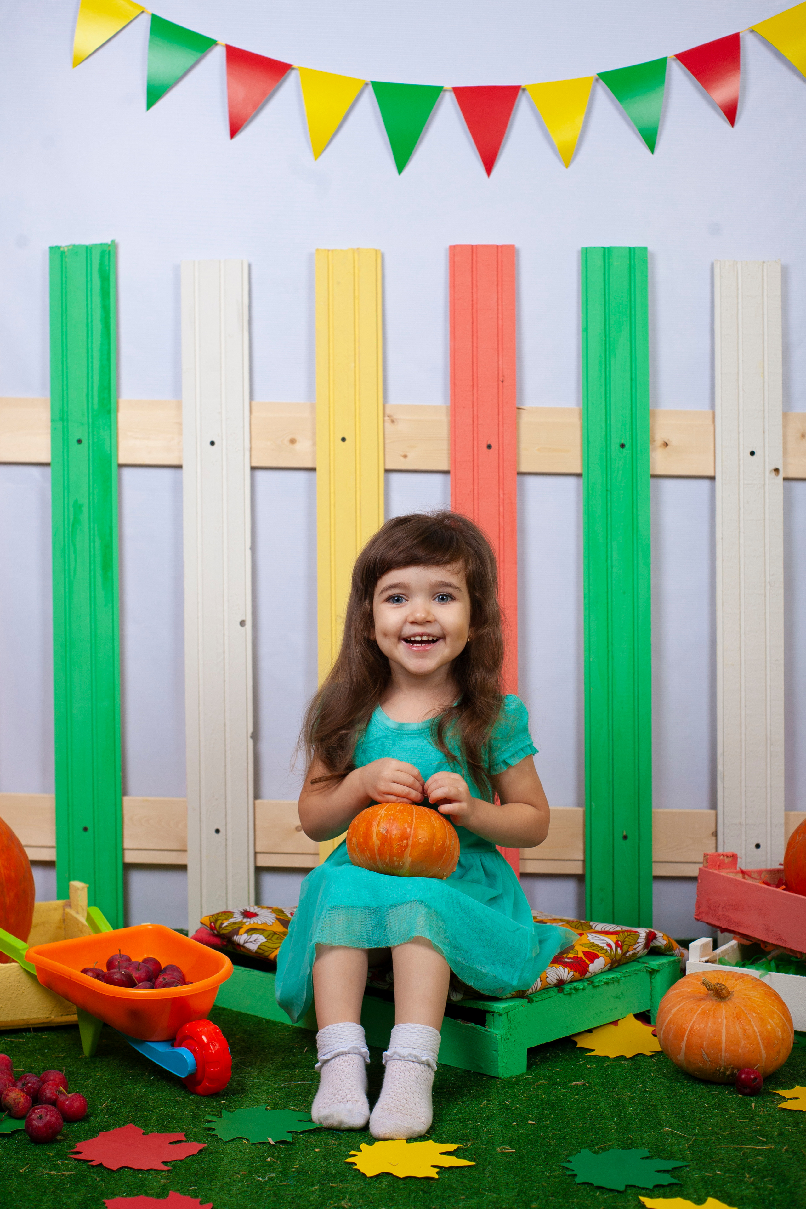 Осенняя фотосессия 2022. Альбомы с самого детства. +79237847111