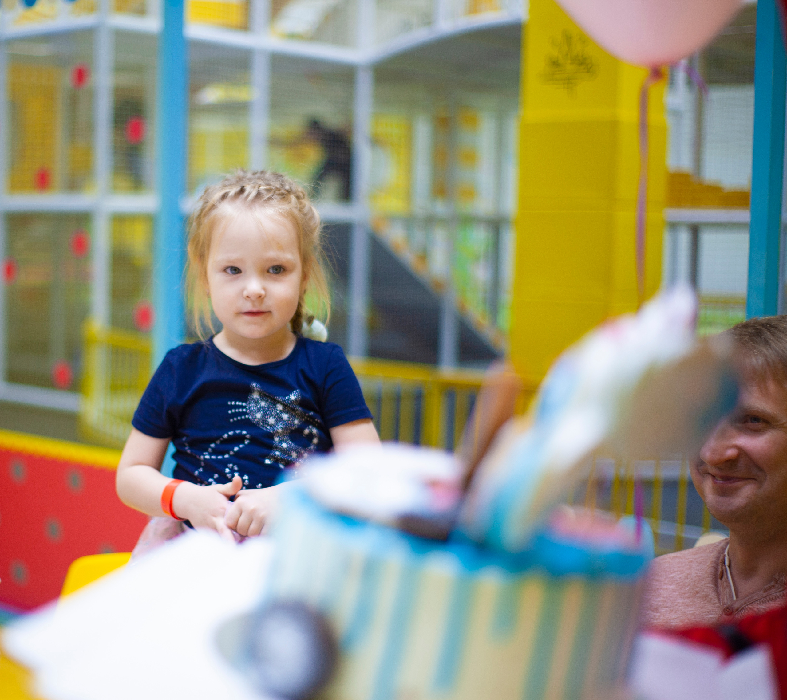 День рождения Арсюши и Стасеньки. Альбомы с самого детства. +79237847111