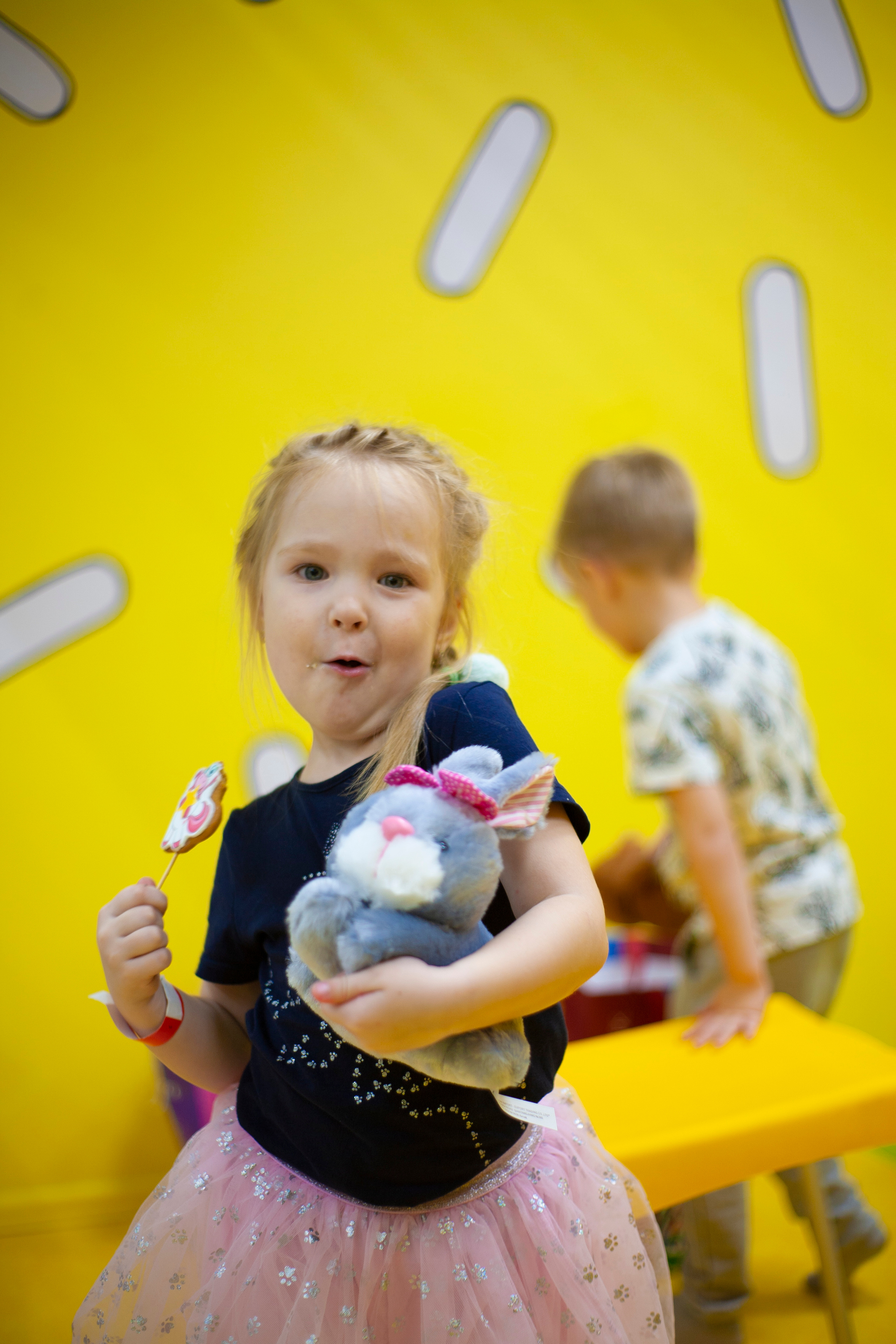 День рождения Арсюши и Стасеньки. Альбомы с самого детства. +79237847111