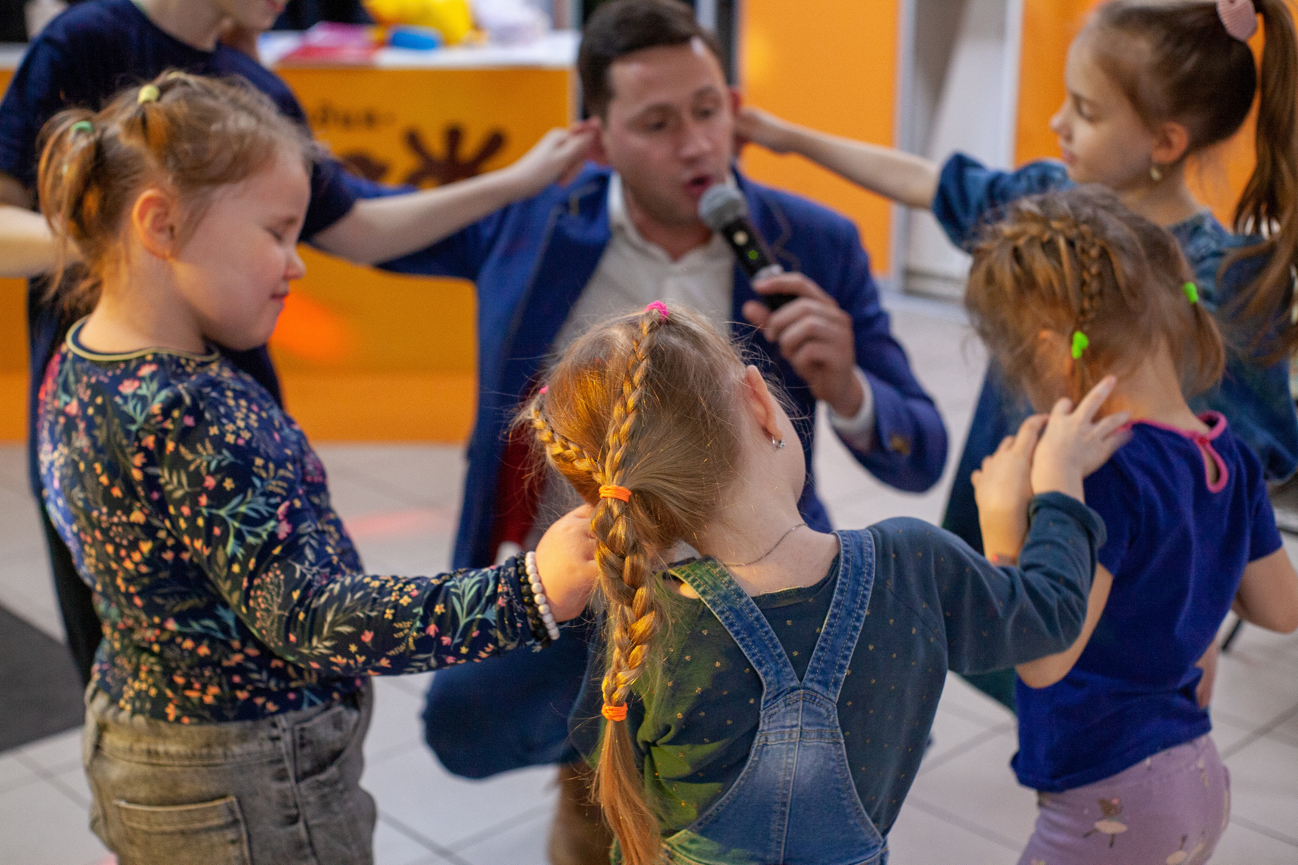 День рождения Кирочки. Альбомы с самого детства. +79237847111