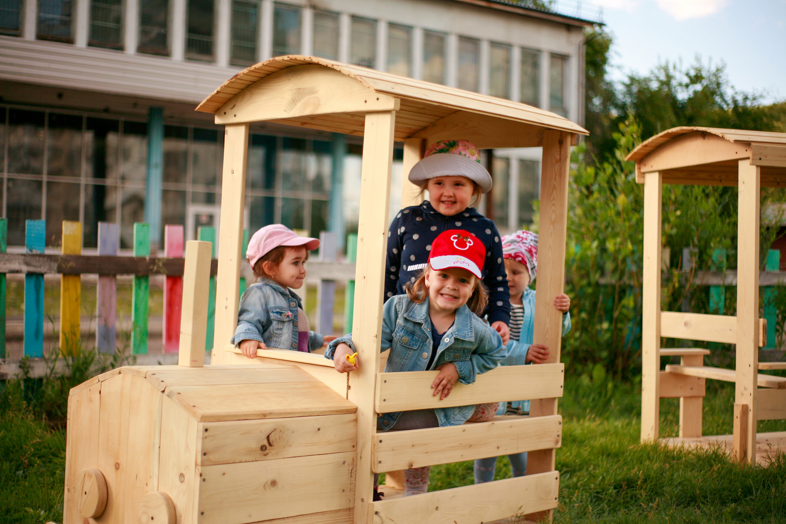 Детки. Альбомы с самого детства. +79237847111