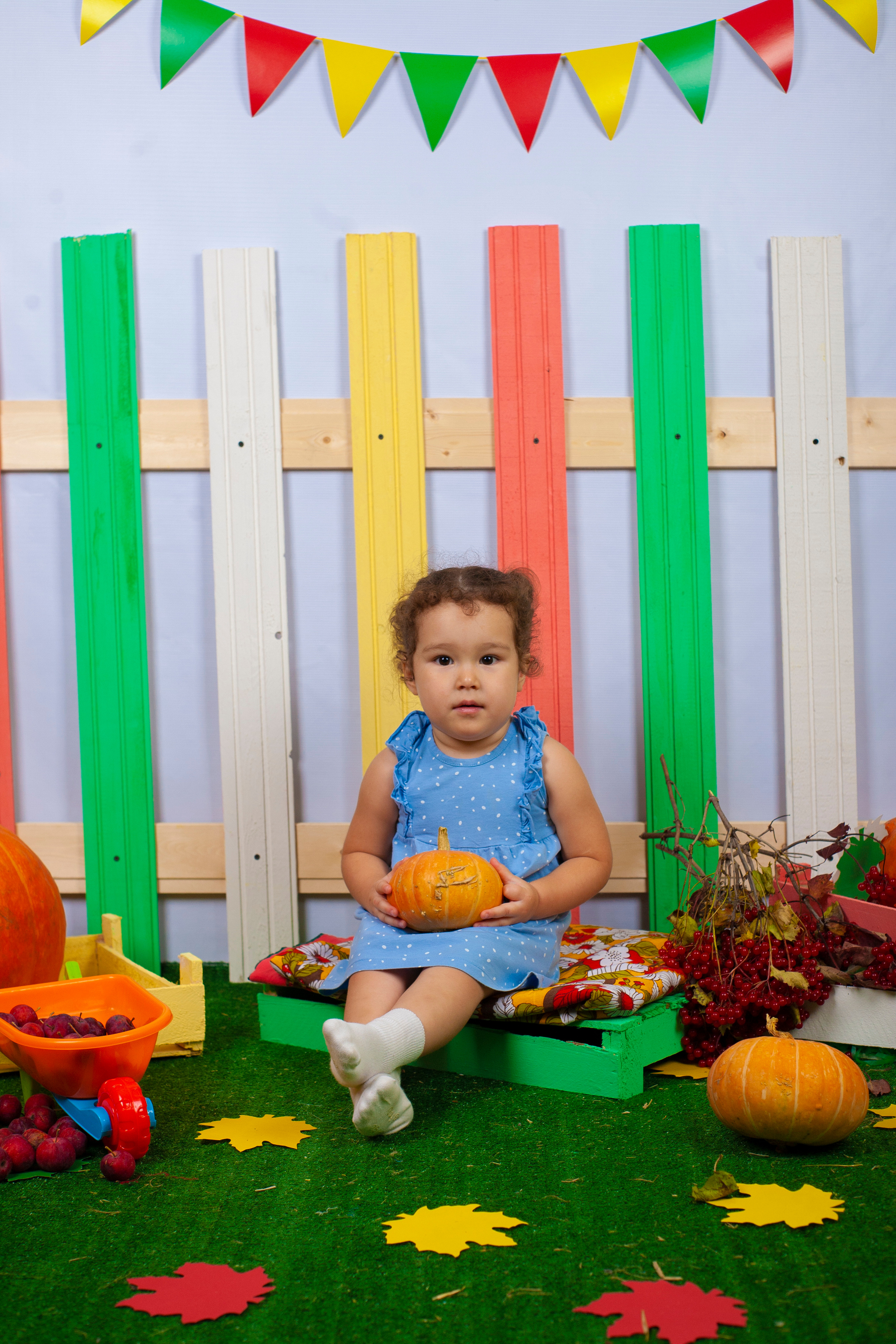 Осенняя фотосессия 2022. Альбомы с самого детства. +79237847111