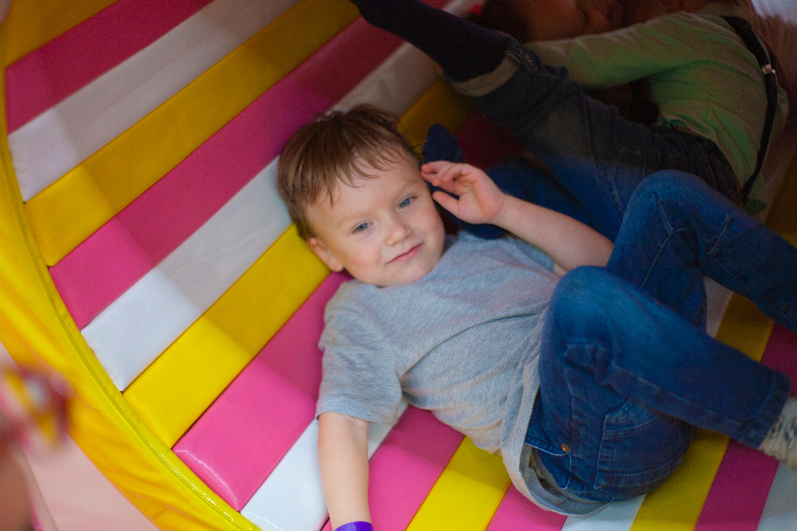 День рождения Арсюши и Стасеньки. Альбомы с самого детства. +79237847111