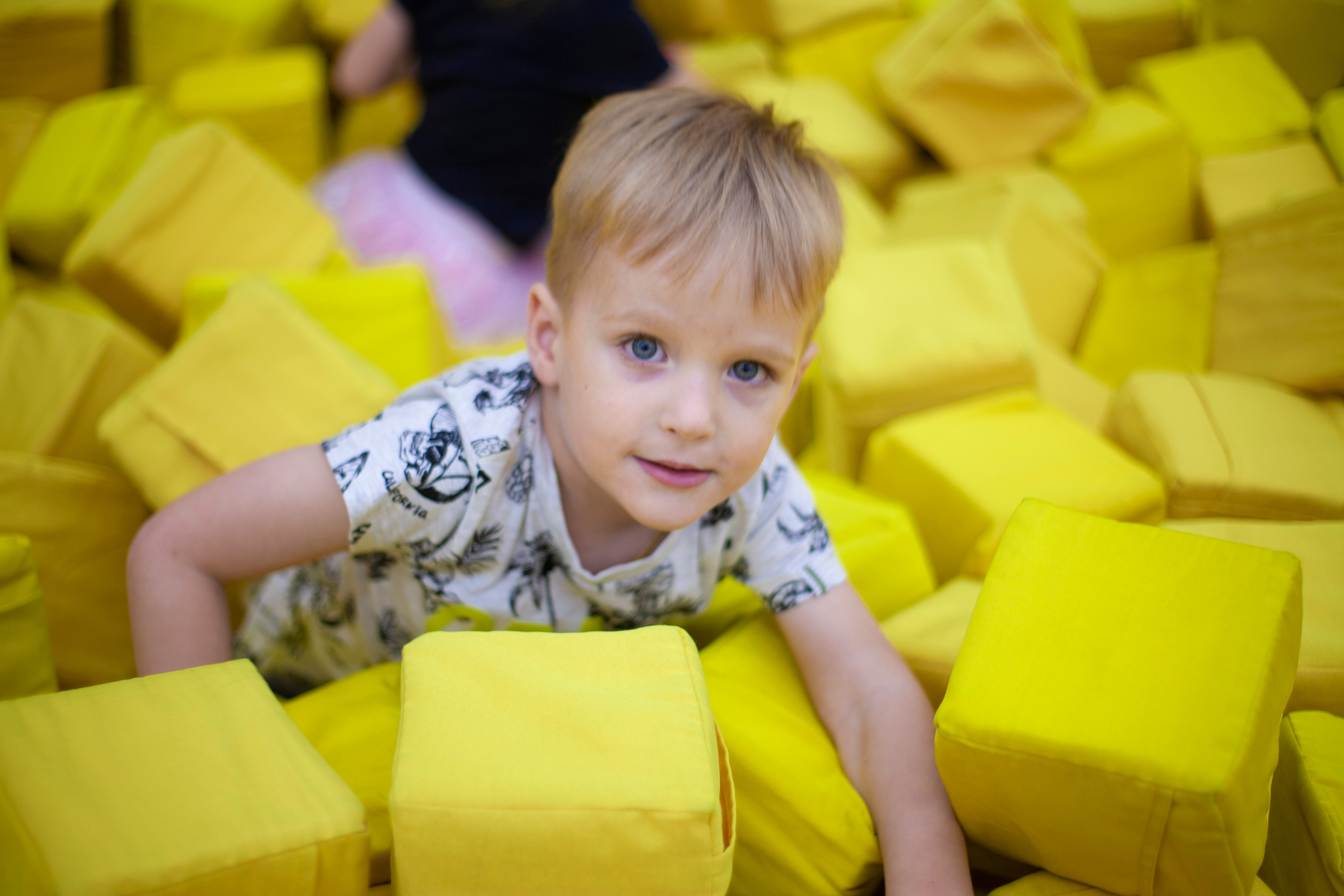 День рождения Арсюши и Стасеньки. Альбомы с самого детства. +79237847111